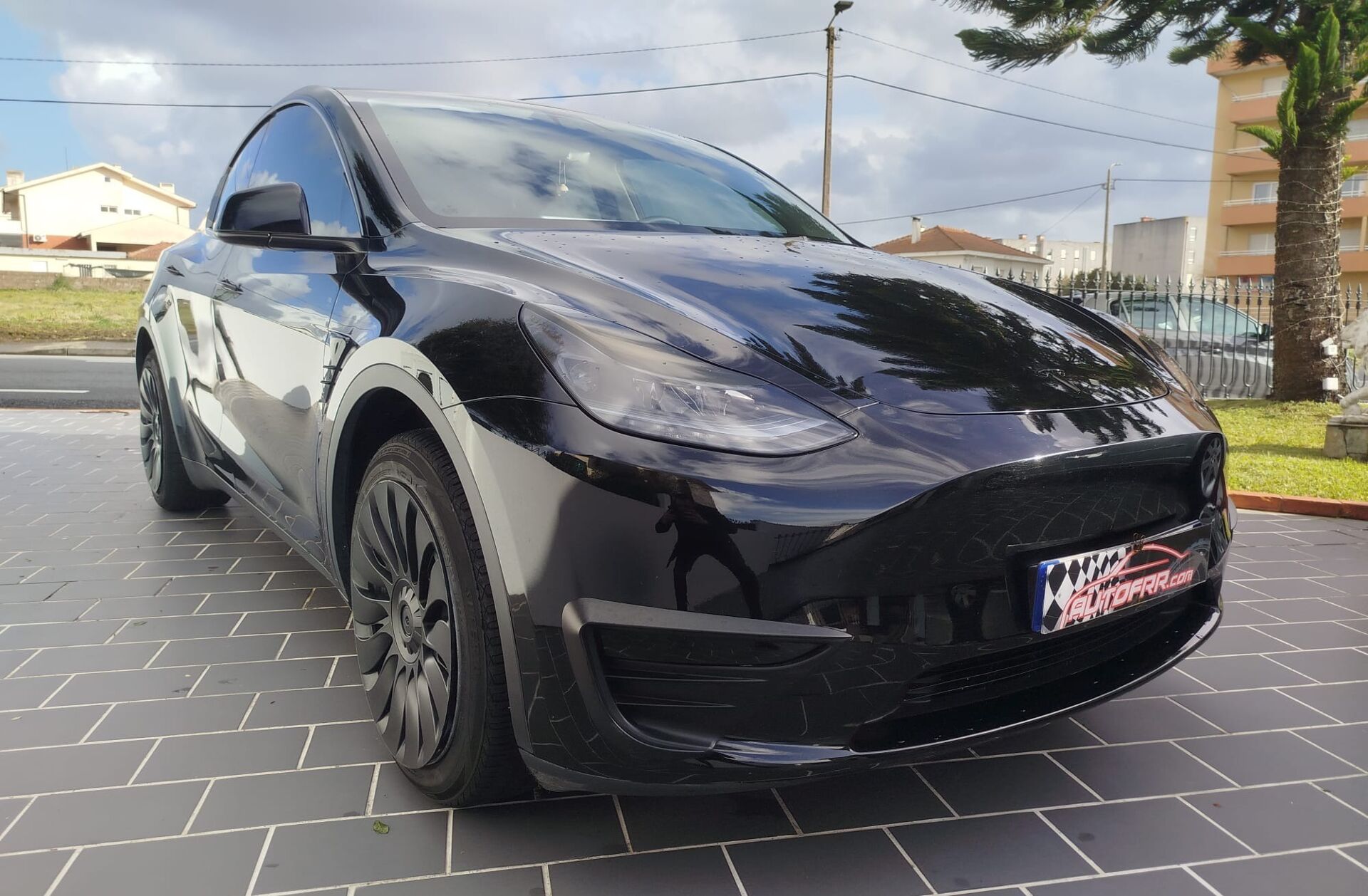 TESLA Model Y Tração Traseira