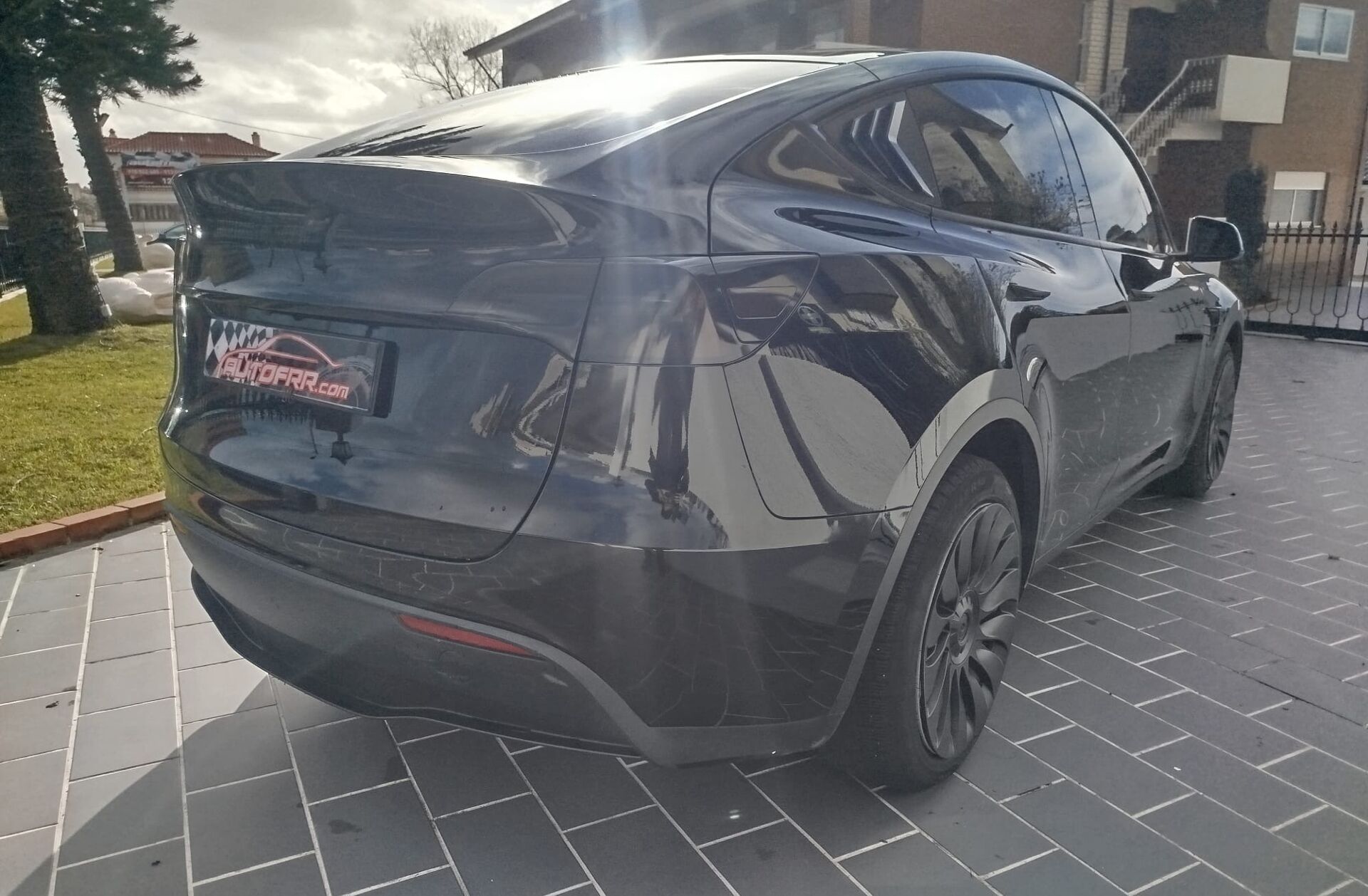 TESLA Model Y Tração Traseira