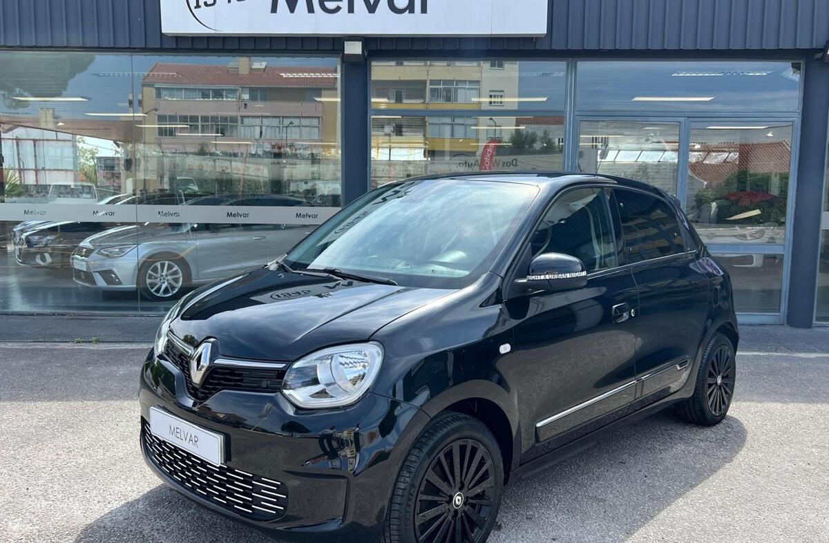 RENAULT Twingo E-Tech. 22 Urban Night