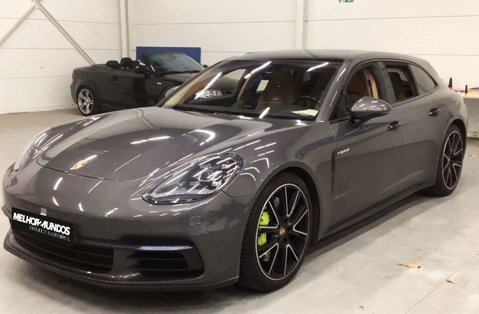 PORSCHE Panamera 4 E-Hybrid