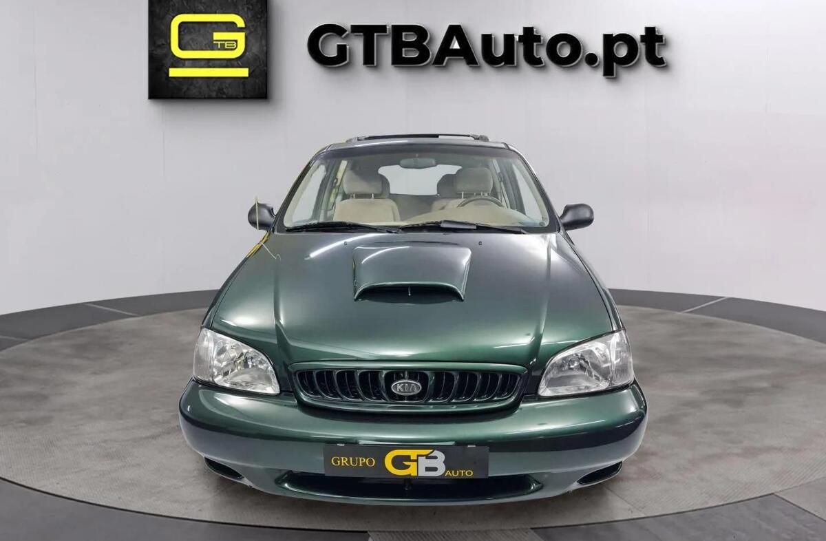 KIA Carnival 2.9 TDi LS