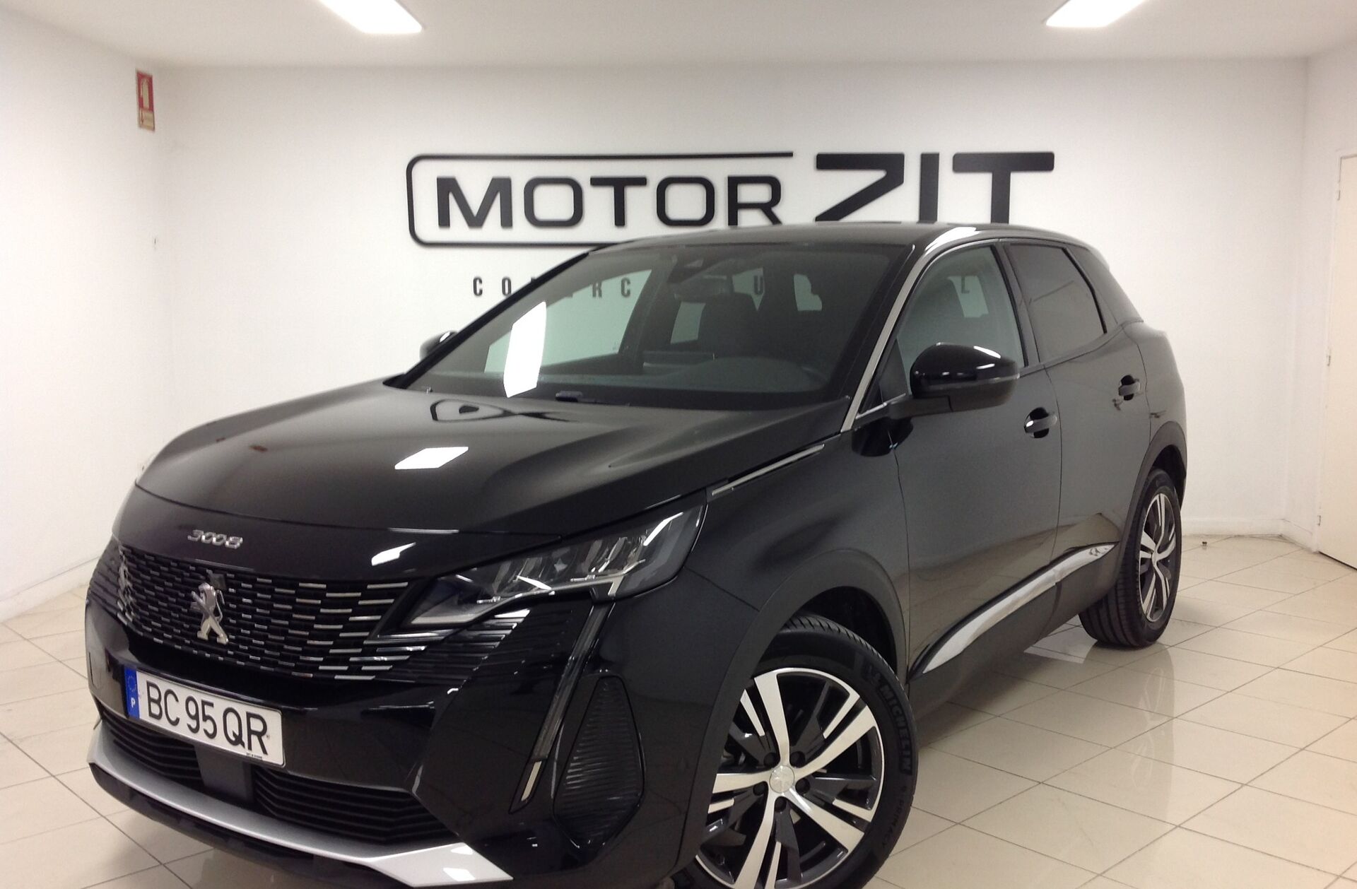PEUGEOT 3008 1.5 BlueHDi Allure Pack EAT8