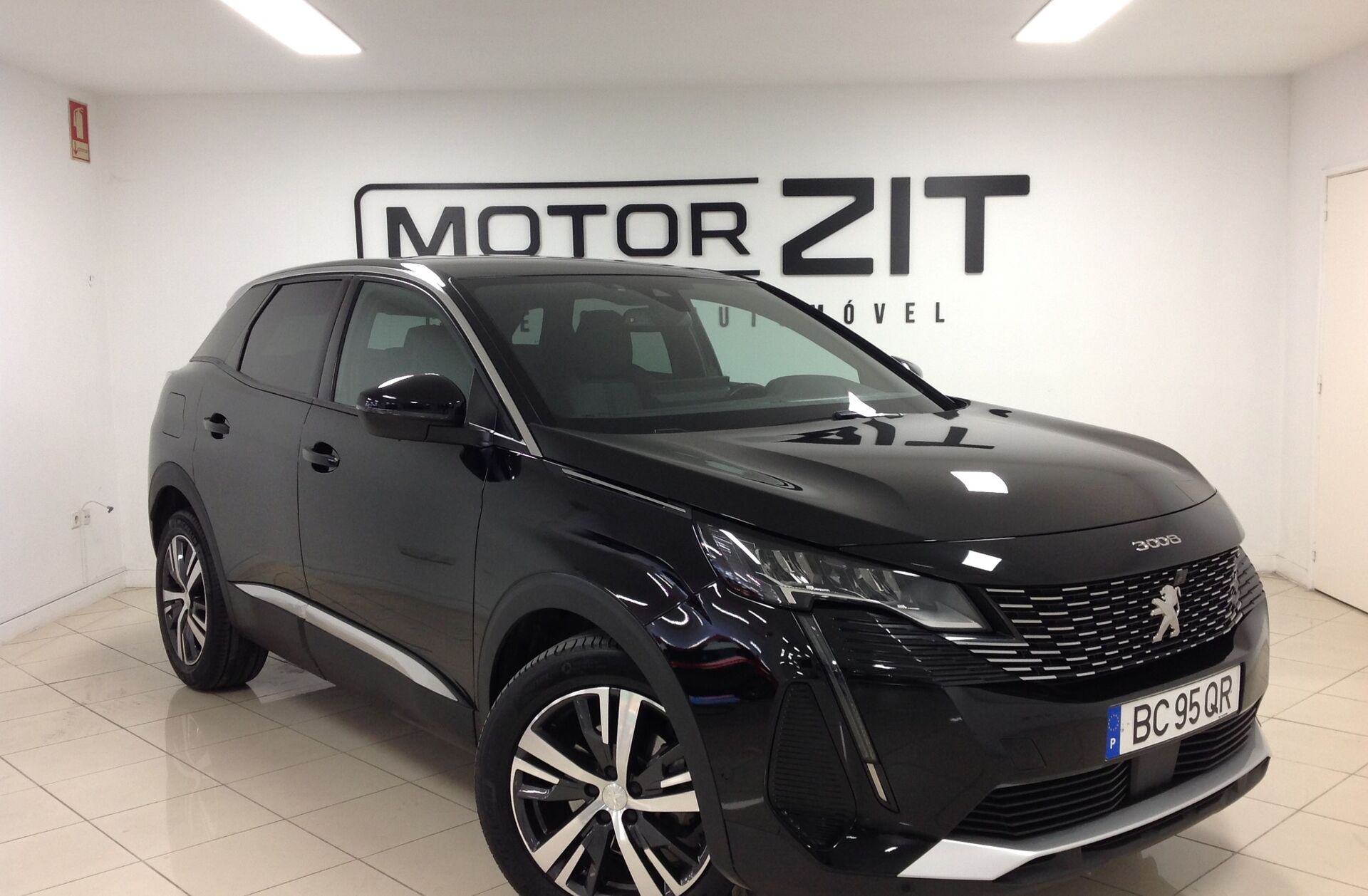 PEUGEOT 3008 1.5 BlueHDi Allure Pack EAT8