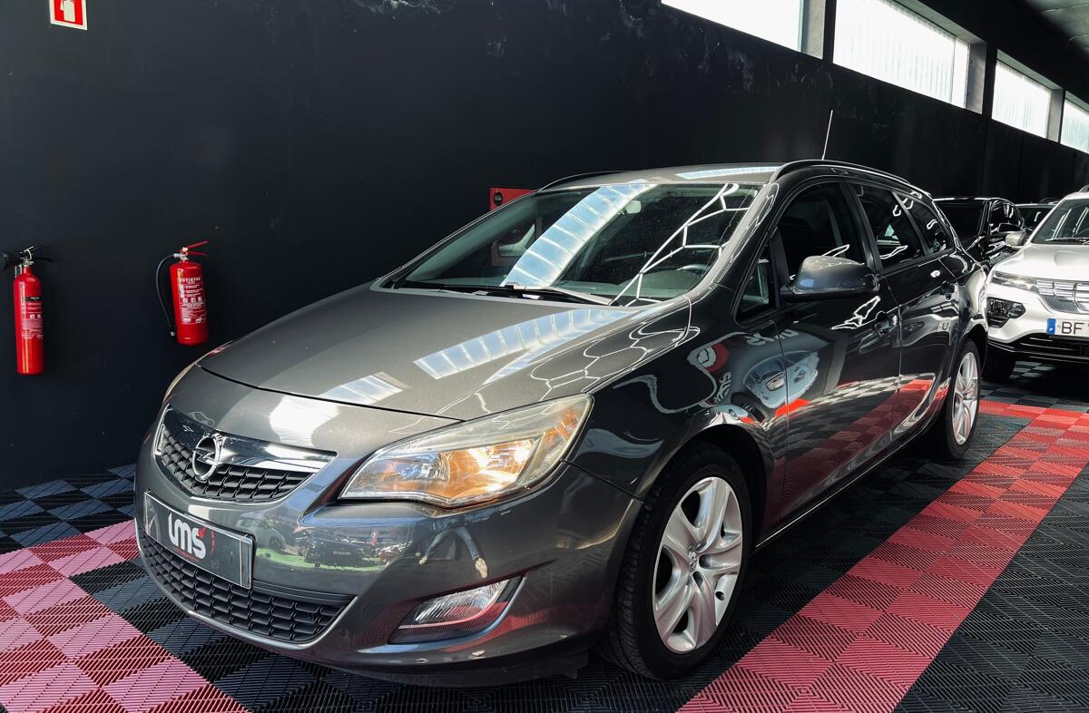 OPEL Astra Sport 1.3 CDTi