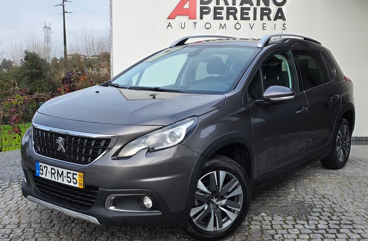 PEUGEOT 2008 1.2 PureTech Allure