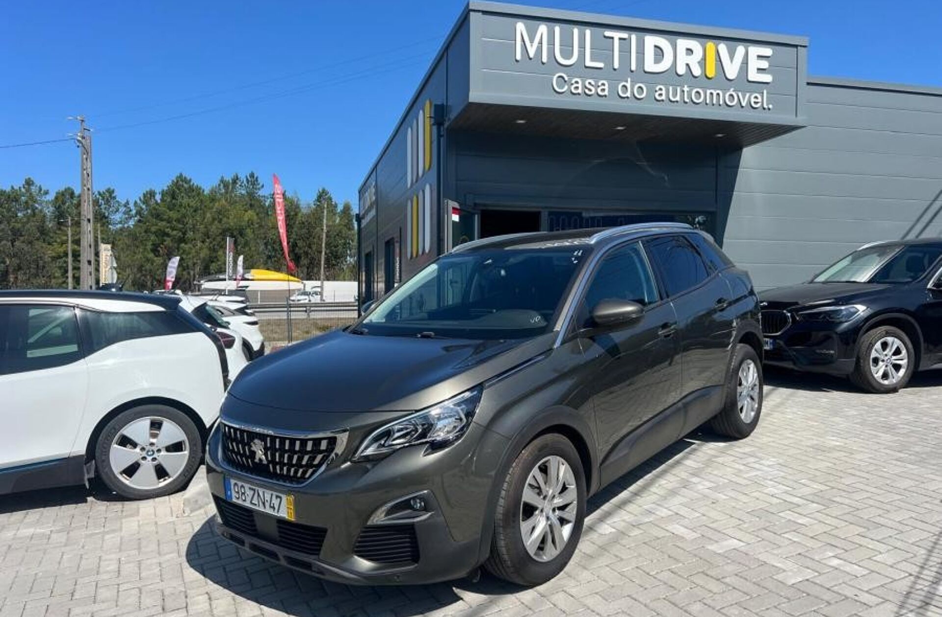 PEUGEOT 3008 1.5 BlueHDi Active