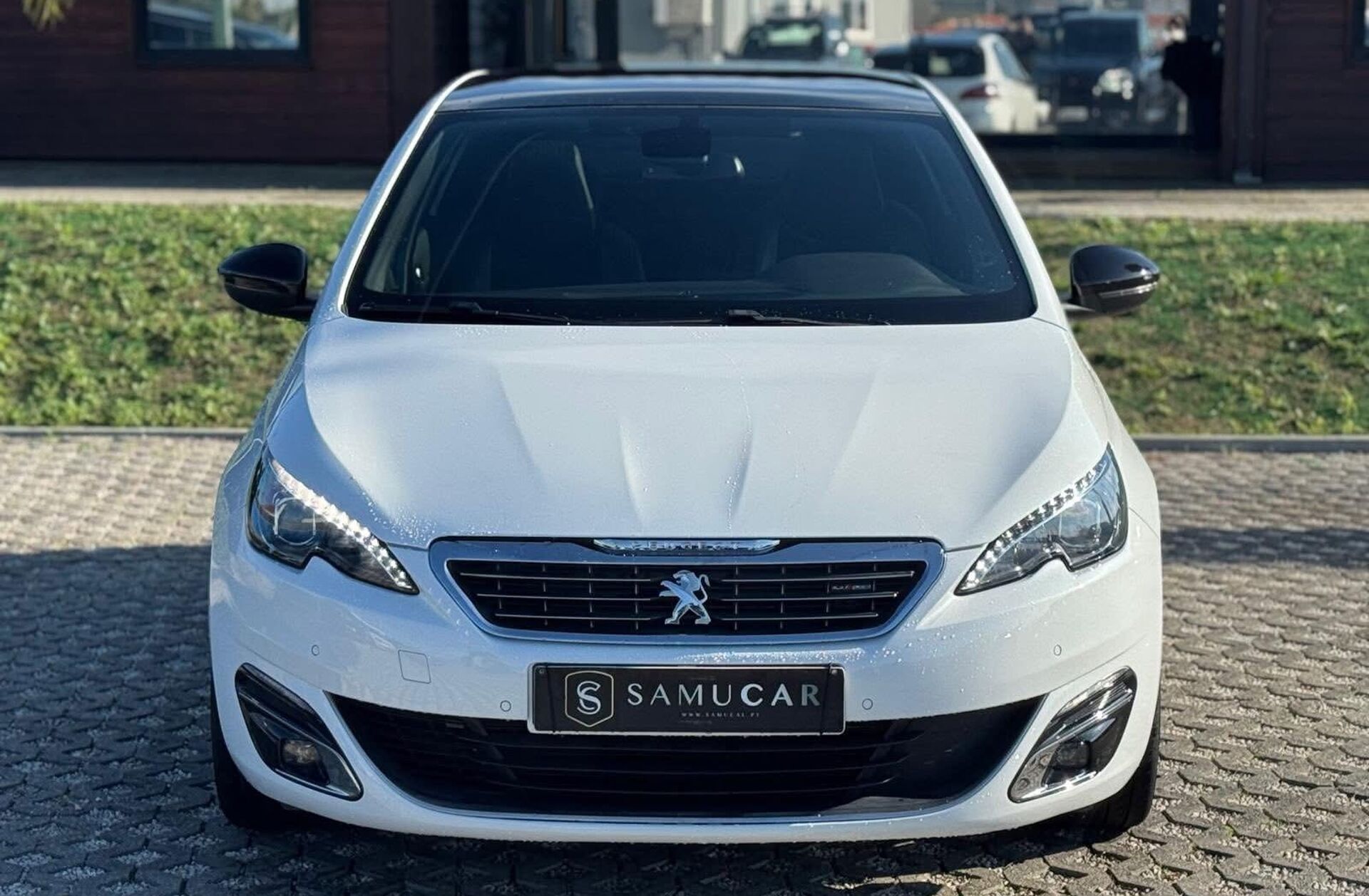 PEUGEOT 308 1.2 PureTech Allure