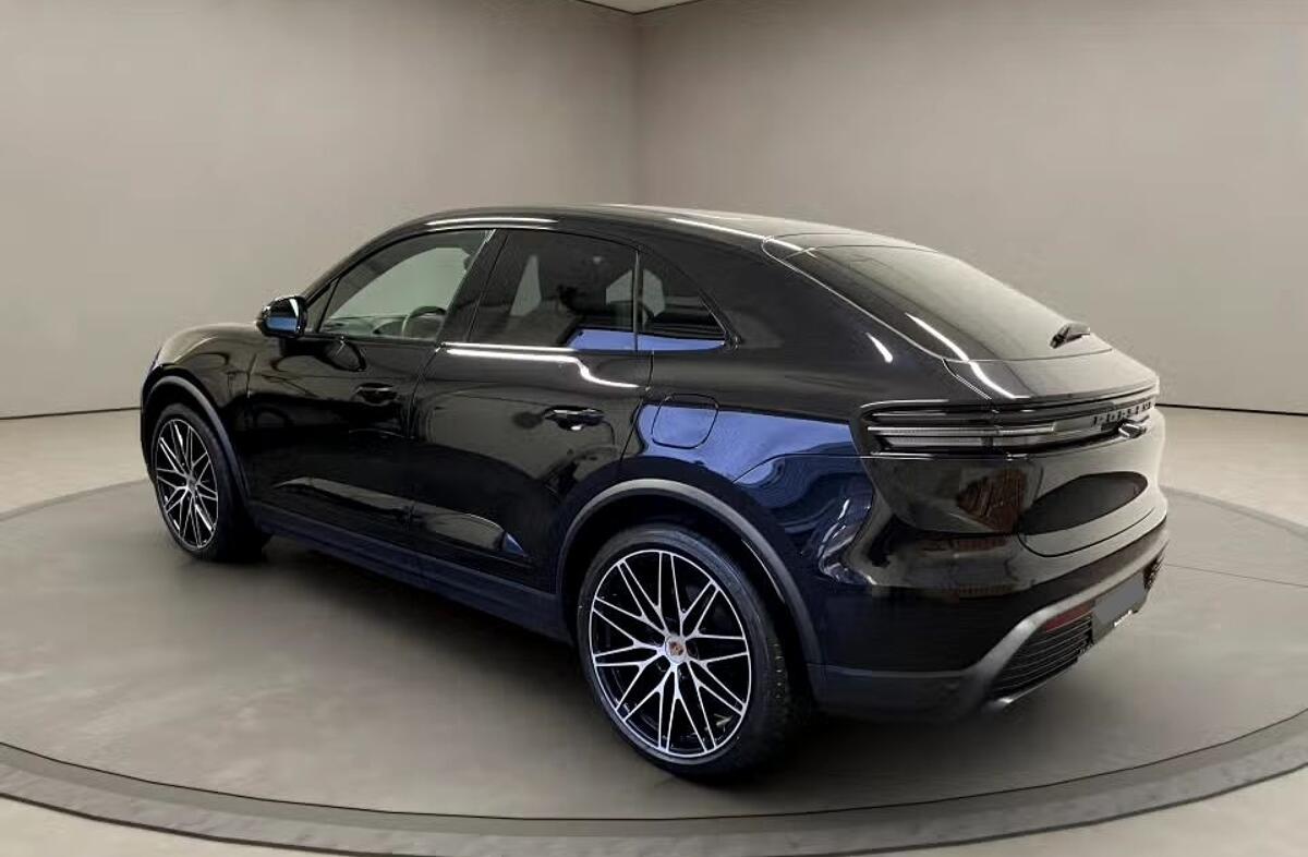 PORSCHE Macan Macan