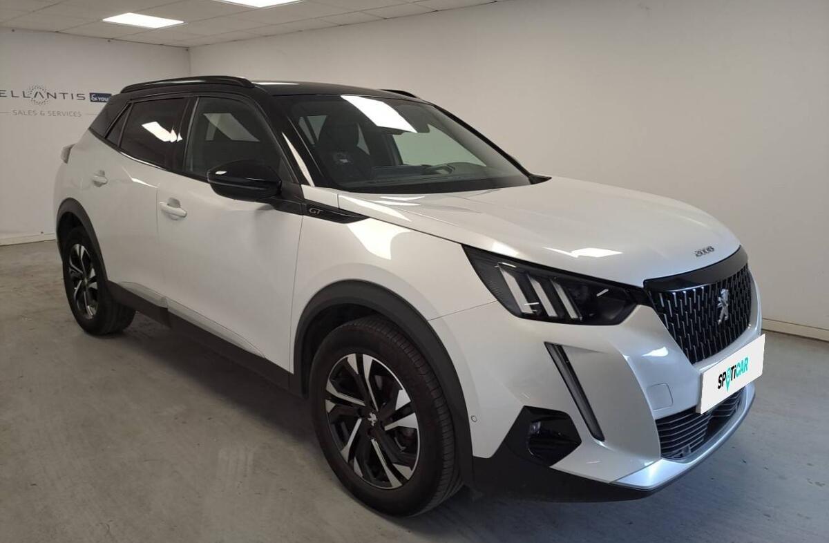 PEUGEOT 2008 1.2 PureTech GT EAT8