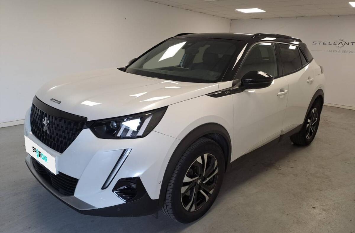 PEUGEOT 2008 1.2 PureTech GT EAT8