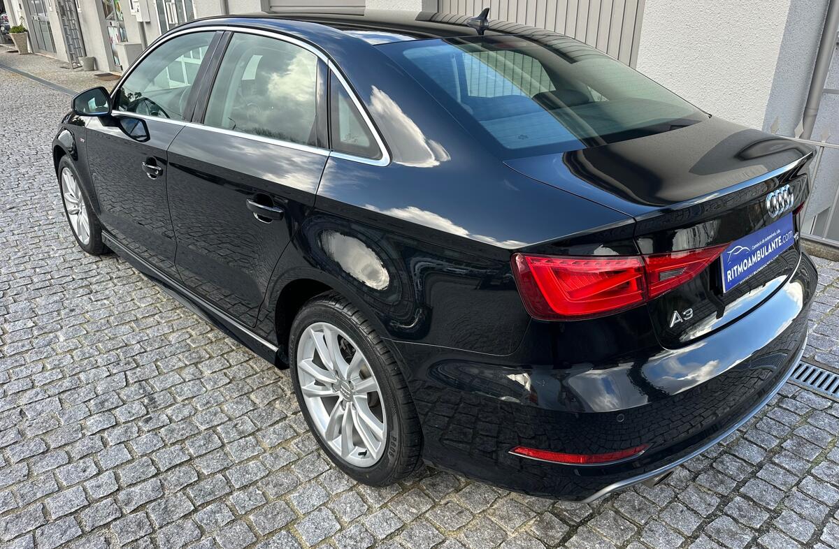 AUDI A3 1.6 TDI S-line