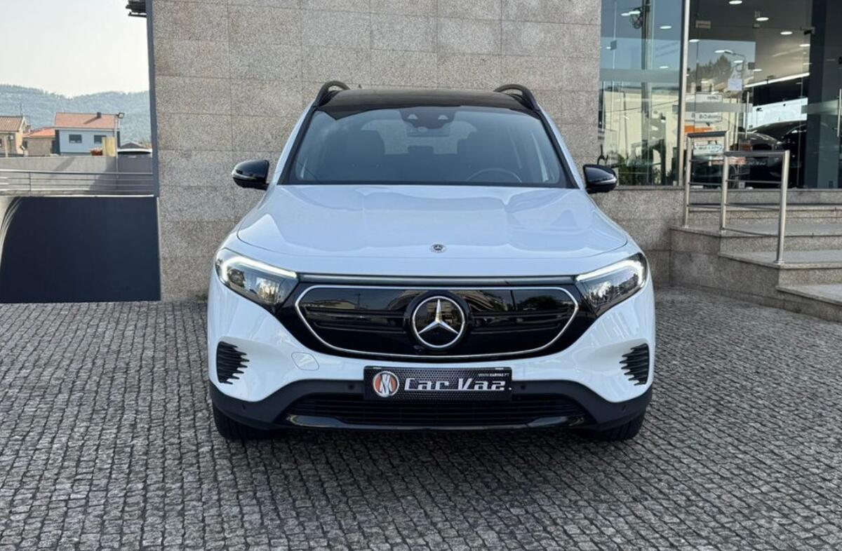MERCEDES EQB 250 Progressive