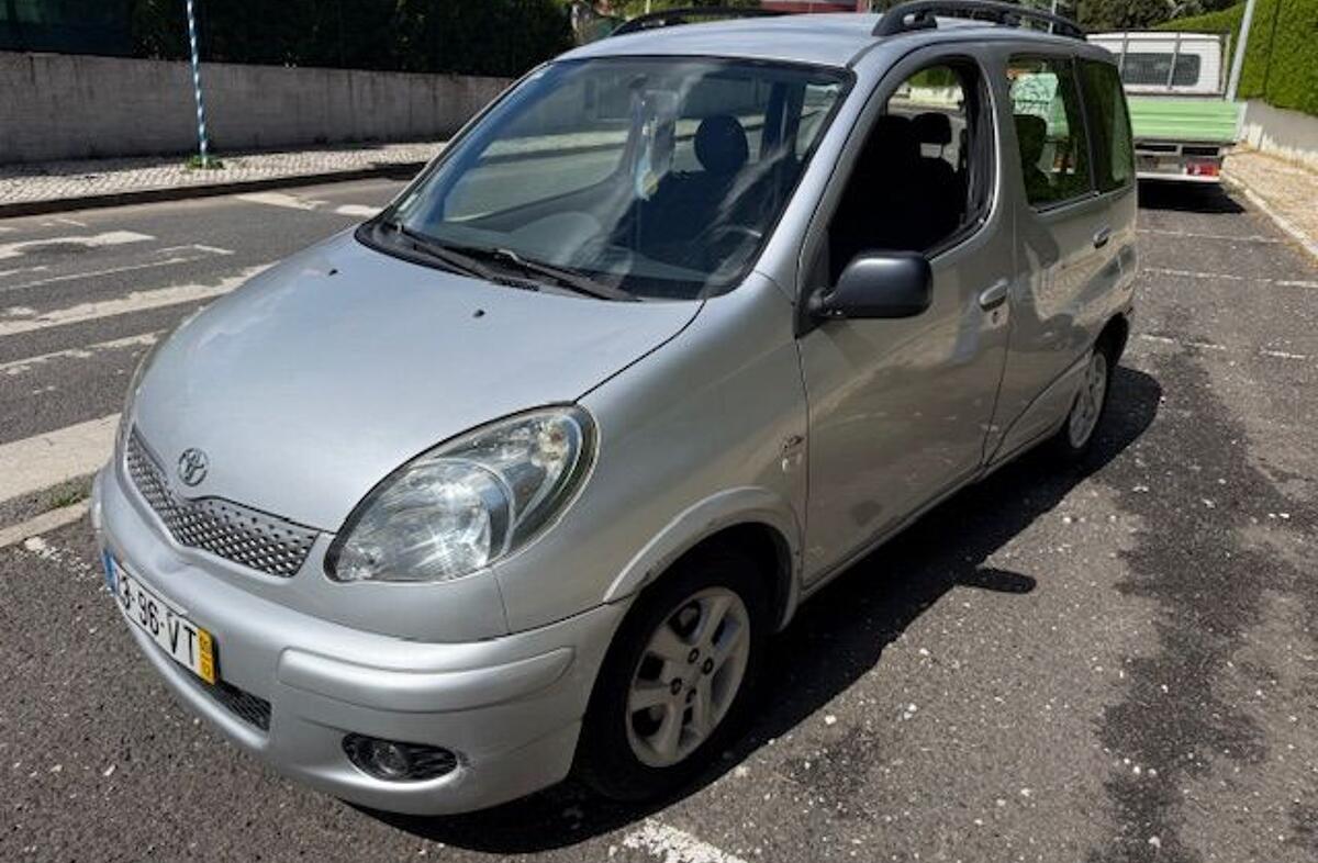 TOYOTA Yaris 1.4 D-4D Sol ABS+CD