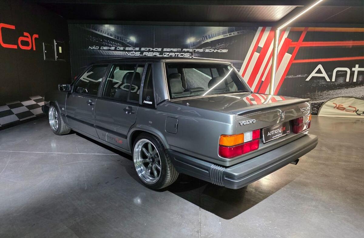 VOLVO 740 Turbo