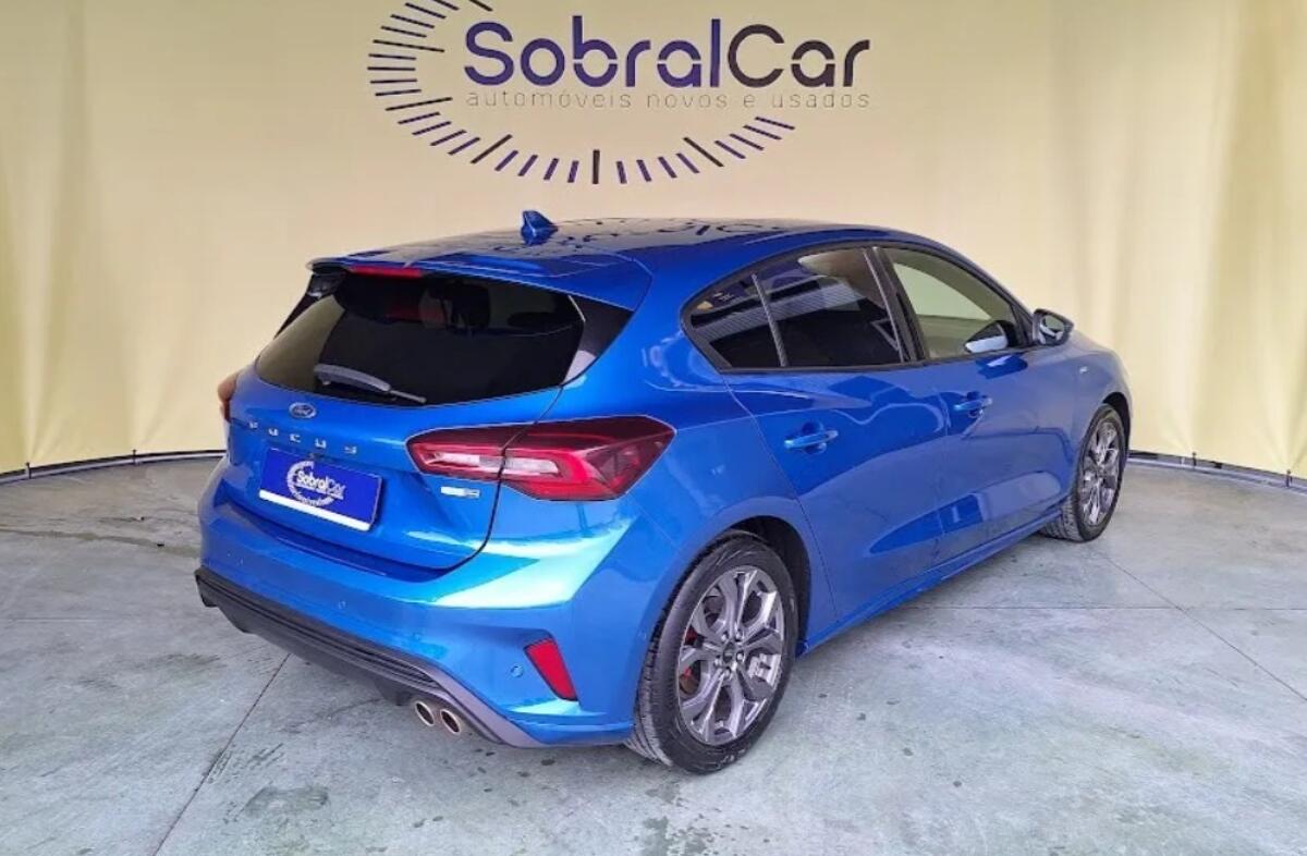 FORD Focus St.1.0 EcoBoost MHEV ST-Line X