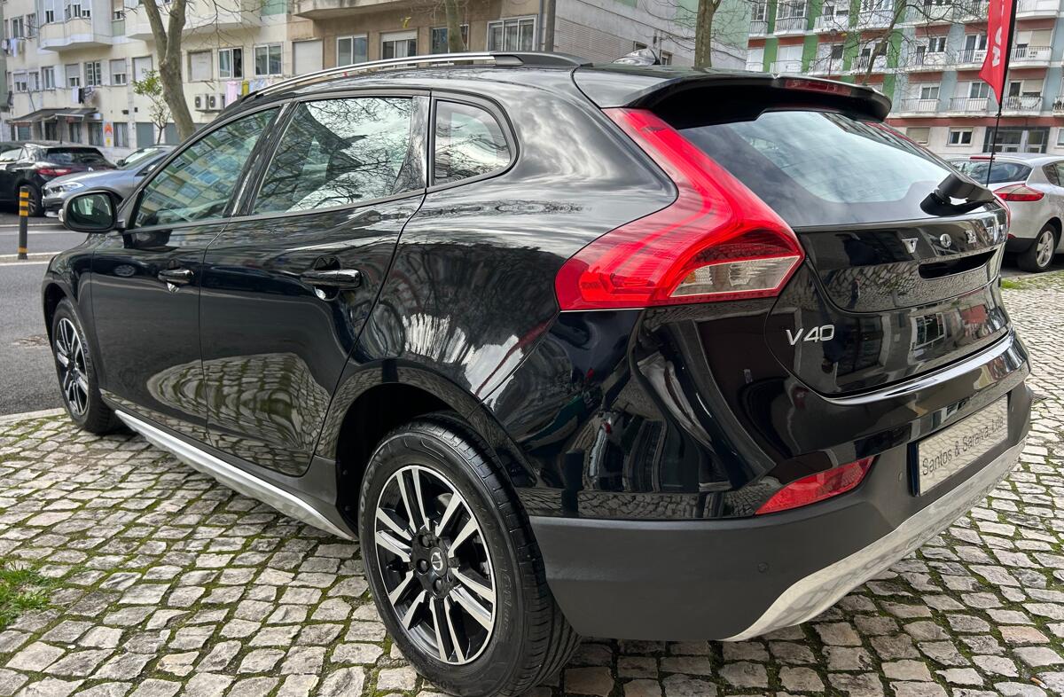VOLVO V40 CC 2.0 D2 Pro