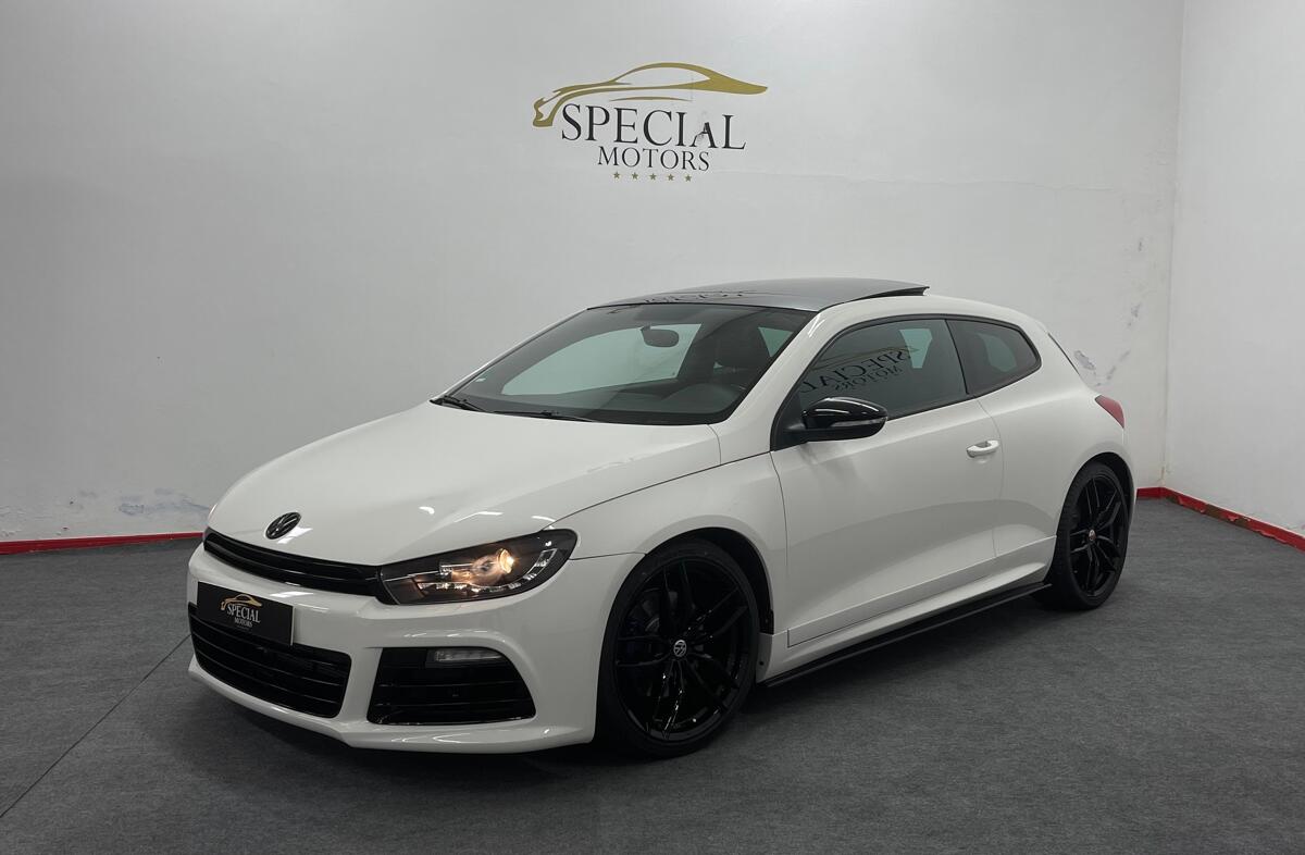 VOLKSWAGEN Scirocco 2.0 TFSi Sport DSG