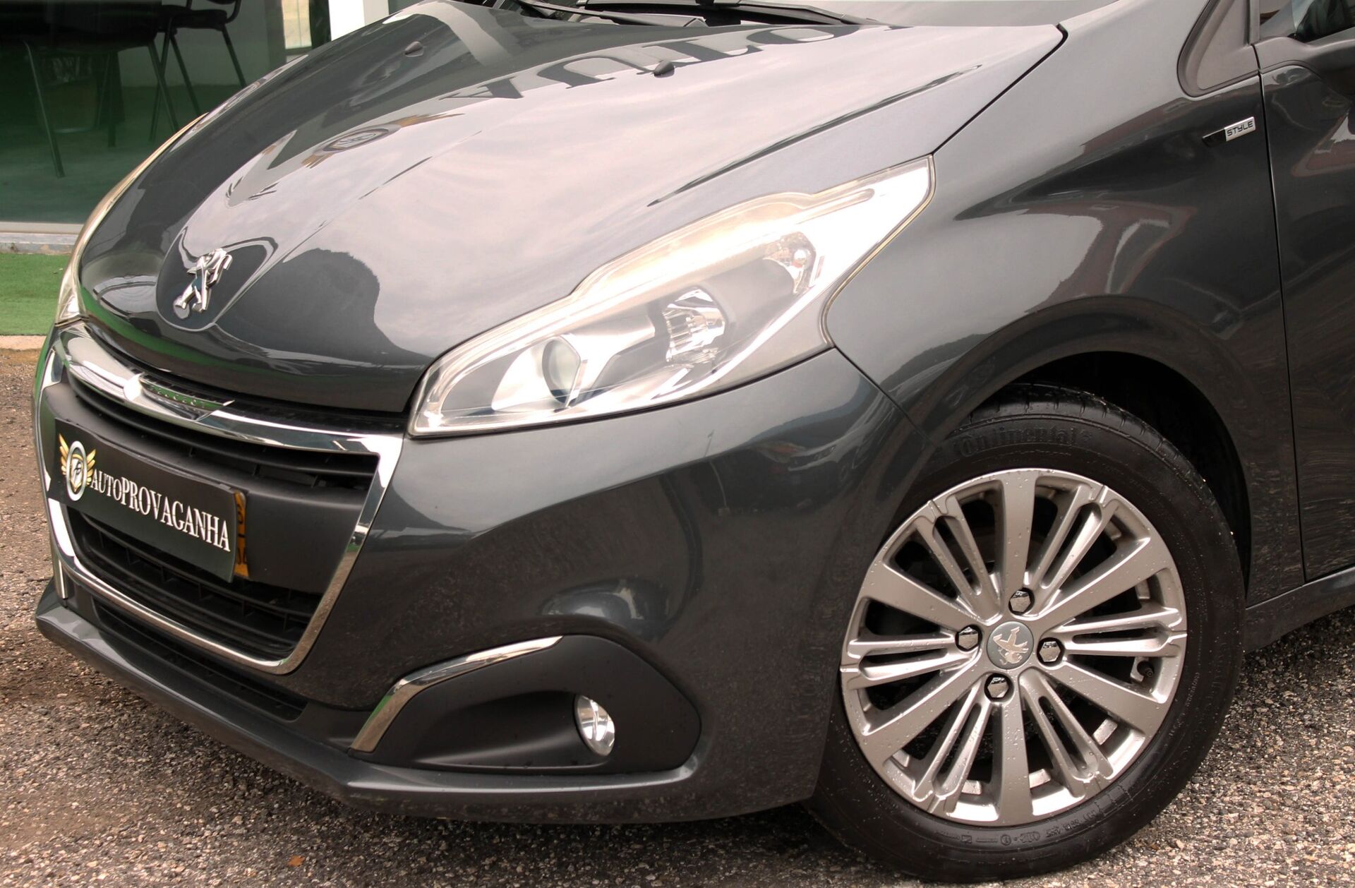 PEUGEOT 208 1.6 BlueHDi Style