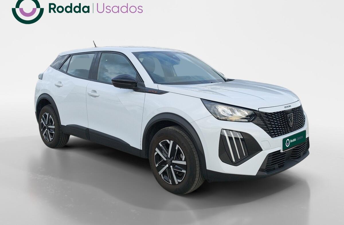 PEUGEOT 2008 1.2 PureTech Style