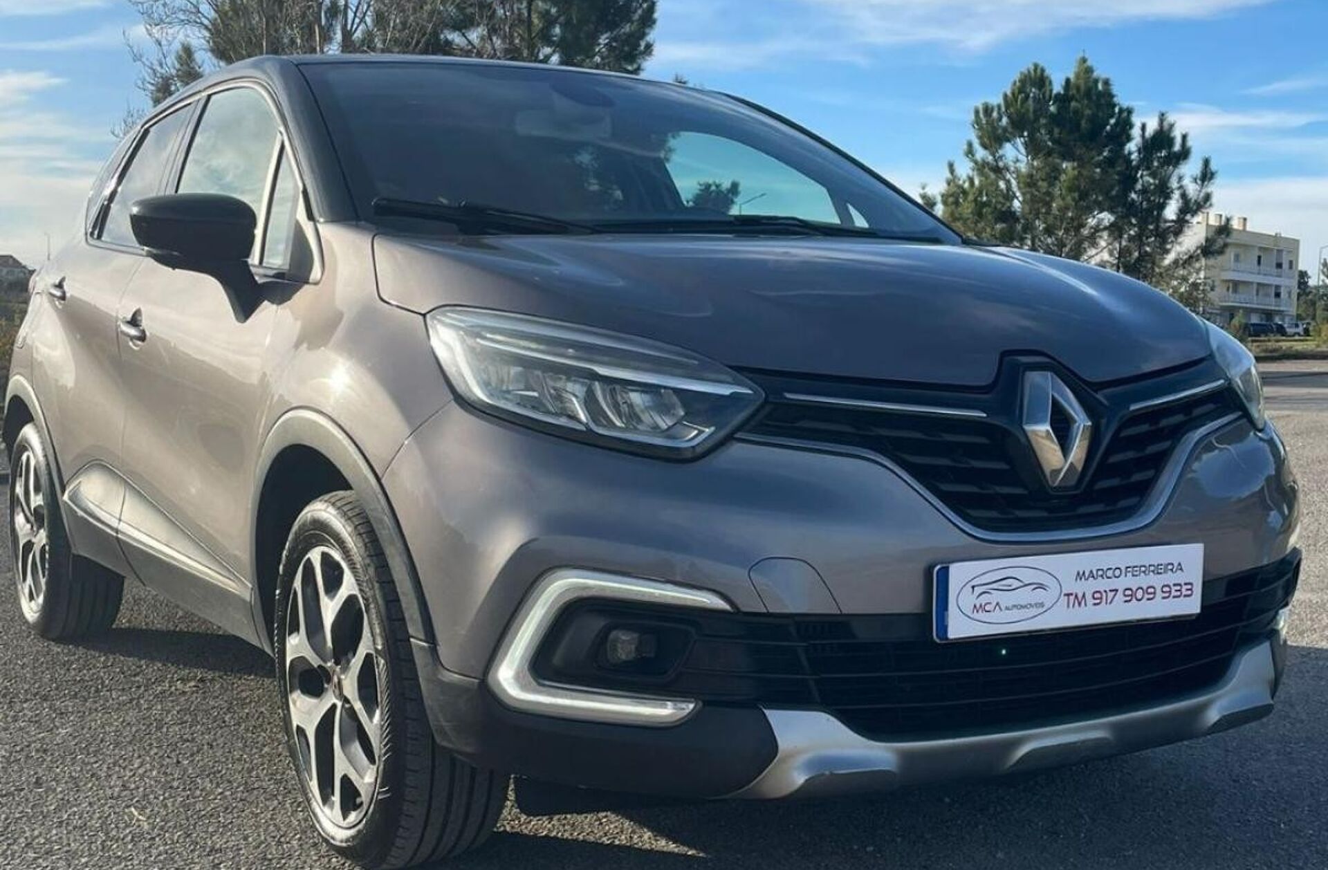 RENAULT Captur 0.9 TCe Exclusive