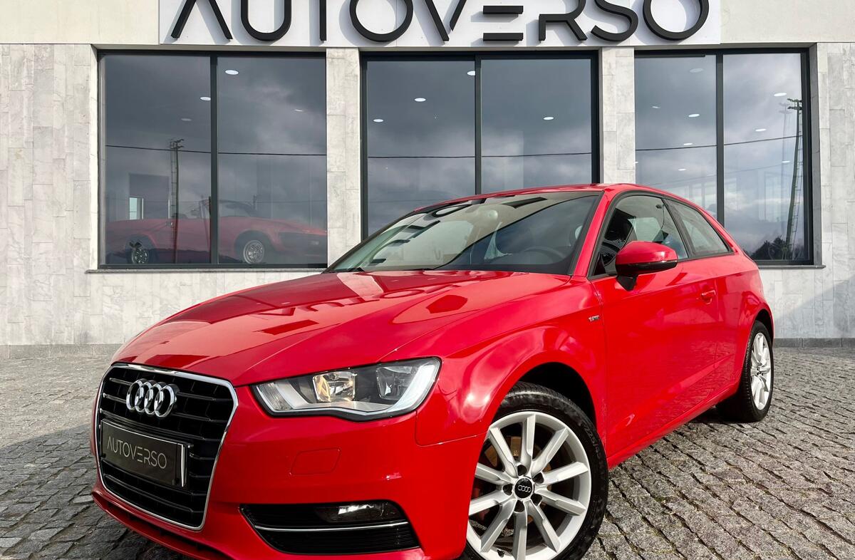 AUDI A3 1.6 TDi Attraction S tronic