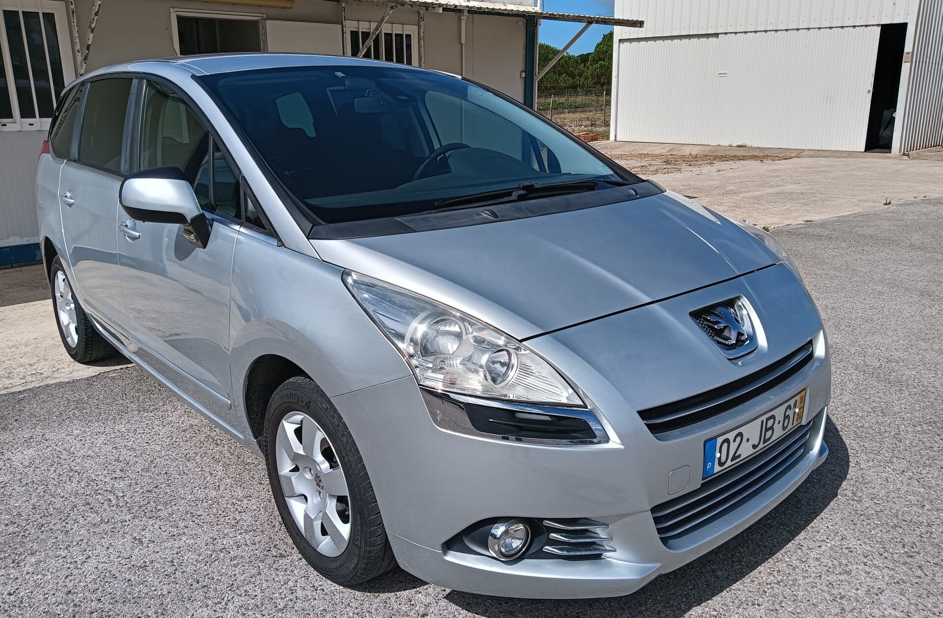 PEUGEOT 5008 1.6 HDi Premium