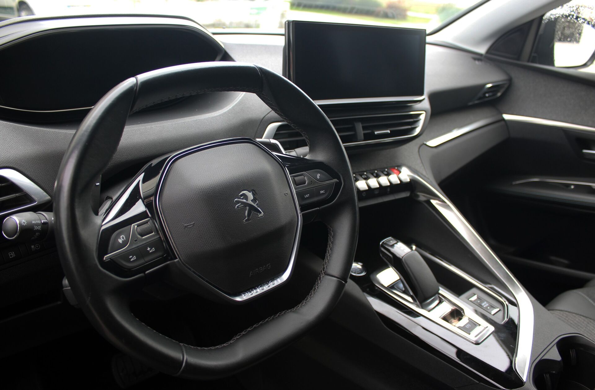 PEUGEOT 3008 1.6 Hybrid Allure e-EAT8