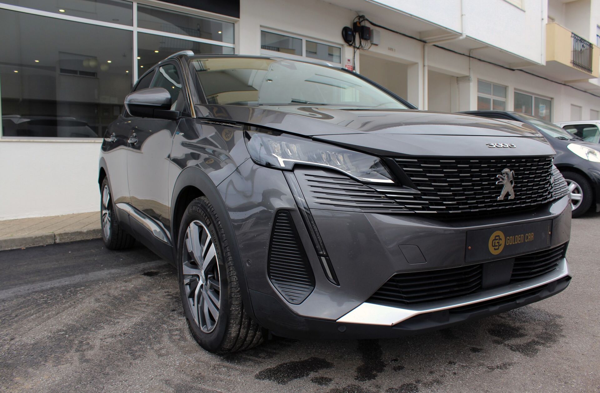 PEUGEOT 3008 1.6 Hybrid Allure e-EAT8