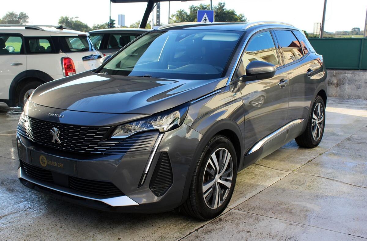 PEUGEOT 3008 1.6 Hybrid Allure e-EAT8