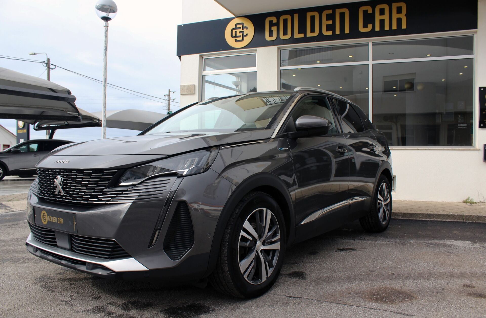PEUGEOT 3008 1.6 Hybrid Allure e-EAT8