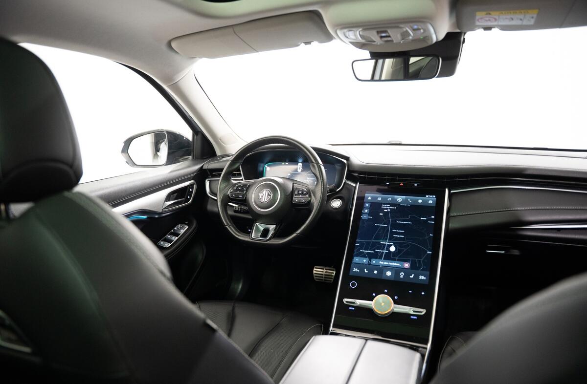 MG Marvel R 70 kWh Luxury