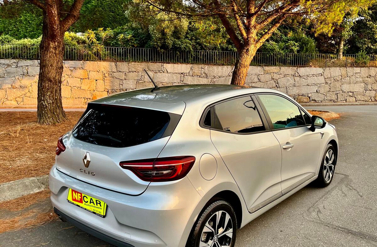RENAULT Clio 1.0 TCe Limited