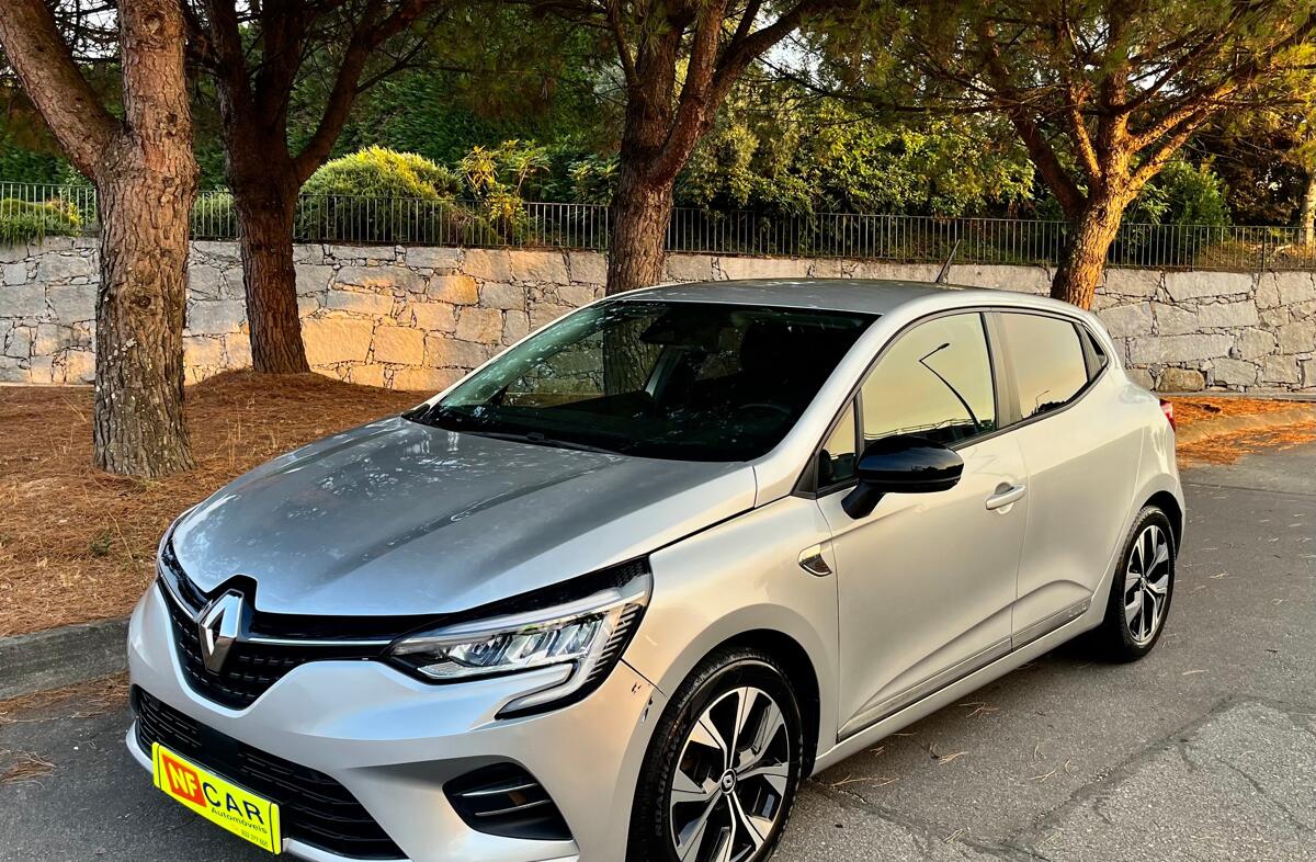 RENAULT Clio 1.0 TCe Limited
