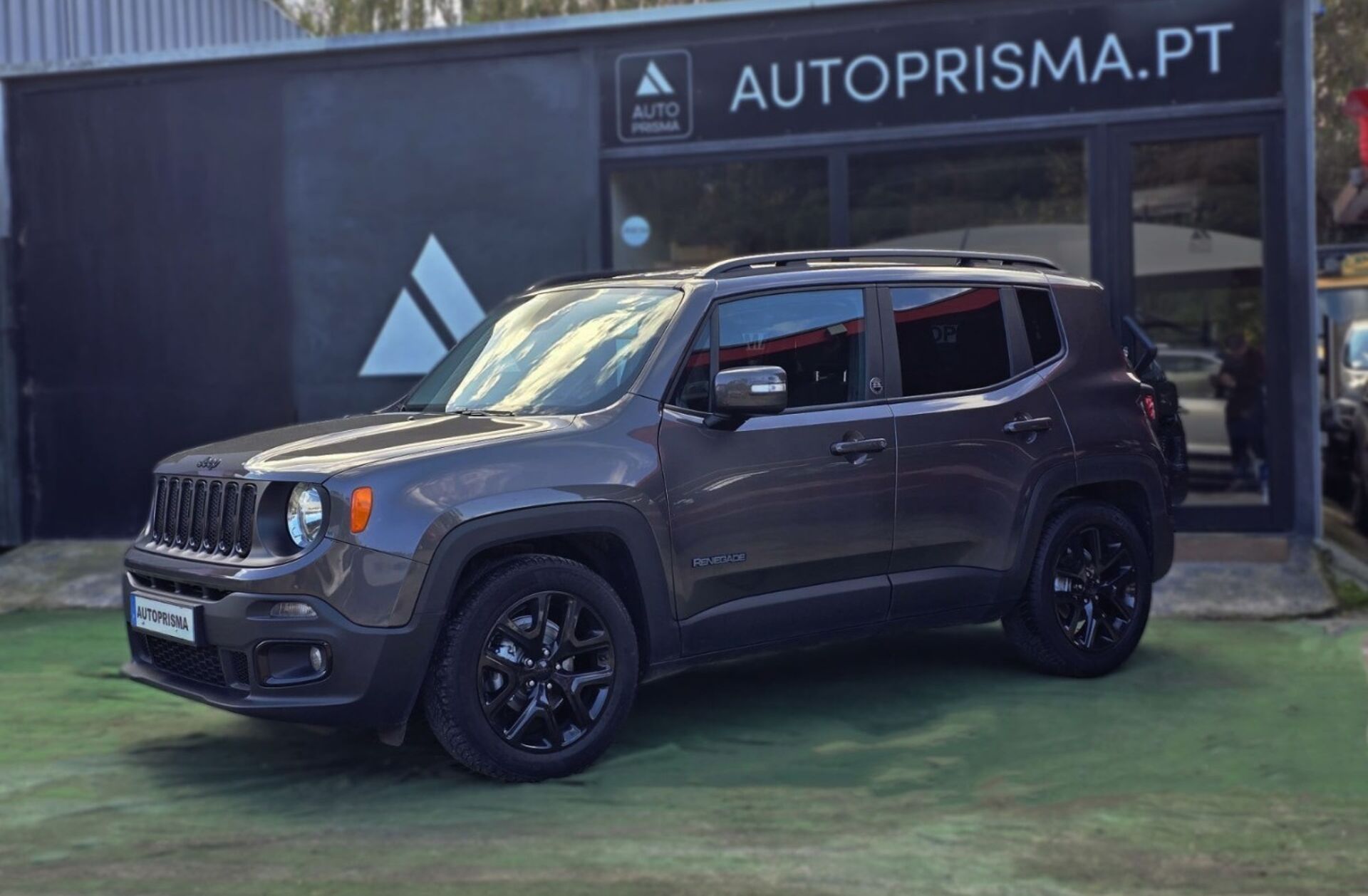 JEEP Renegade 1.6 MJD Night Eagle