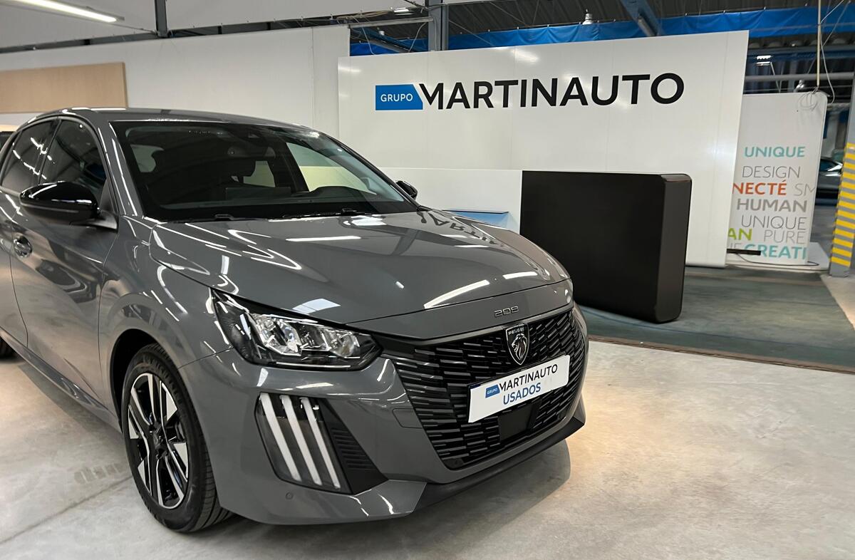 PEUGEOT 208 1.2 Hybrid Allure e-DCS6