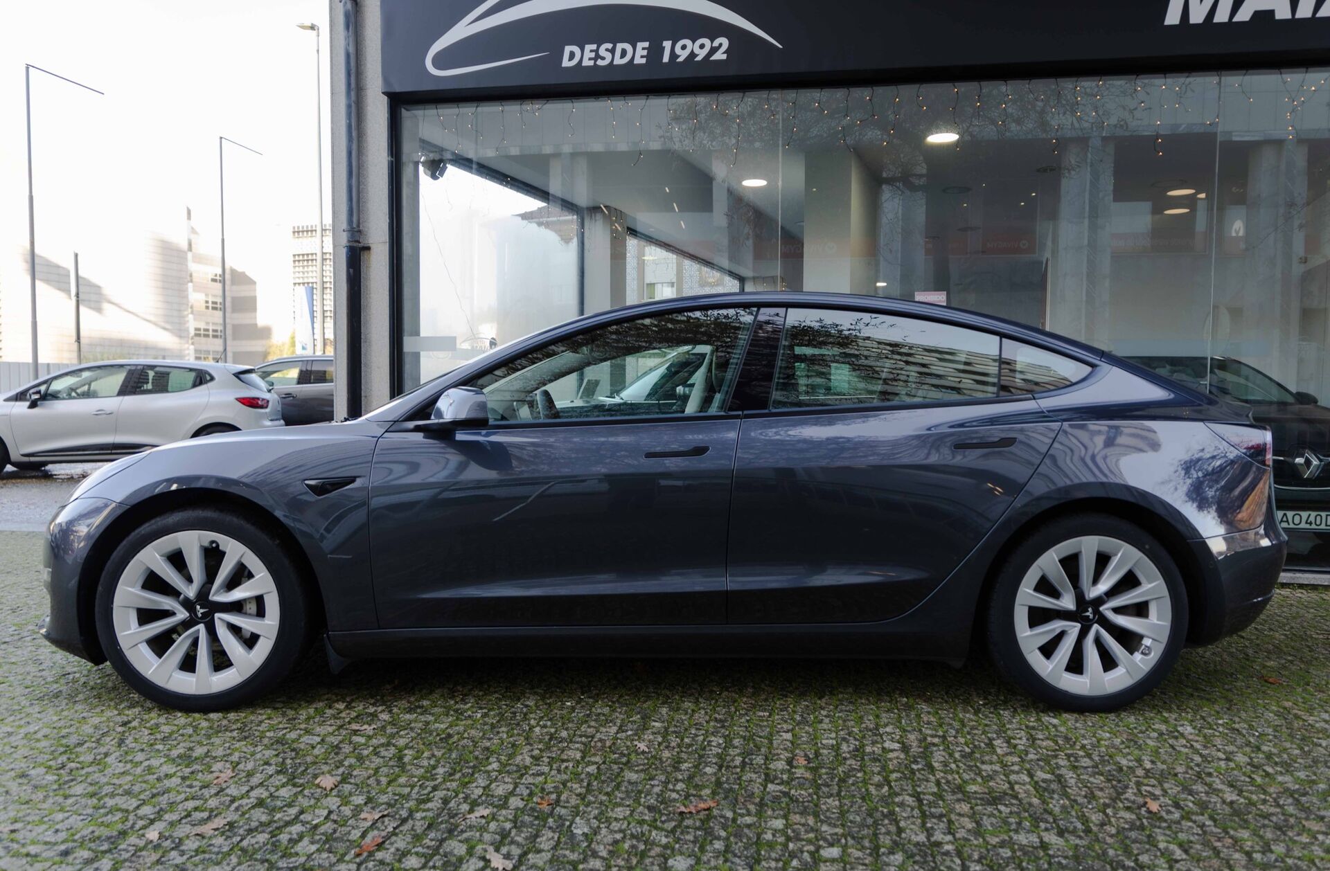 TESLA Model 3 Long Range Tração Integral