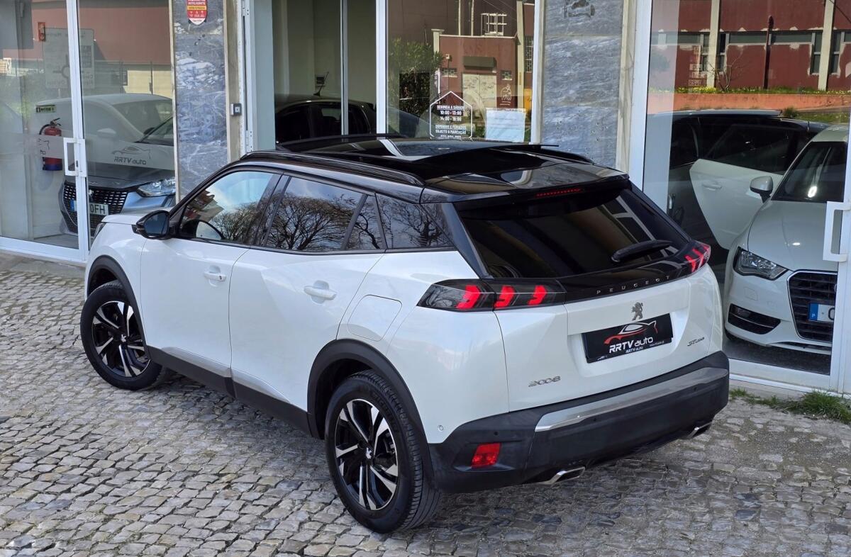 PEUGEOT 2008 1.2 PureTech GT Line EAT8