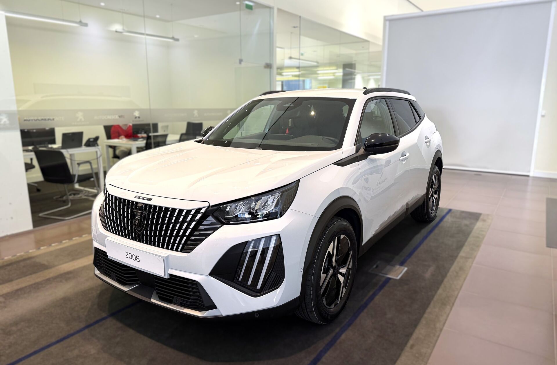 PEUGEOT 2008 1.2 PureTech Allure