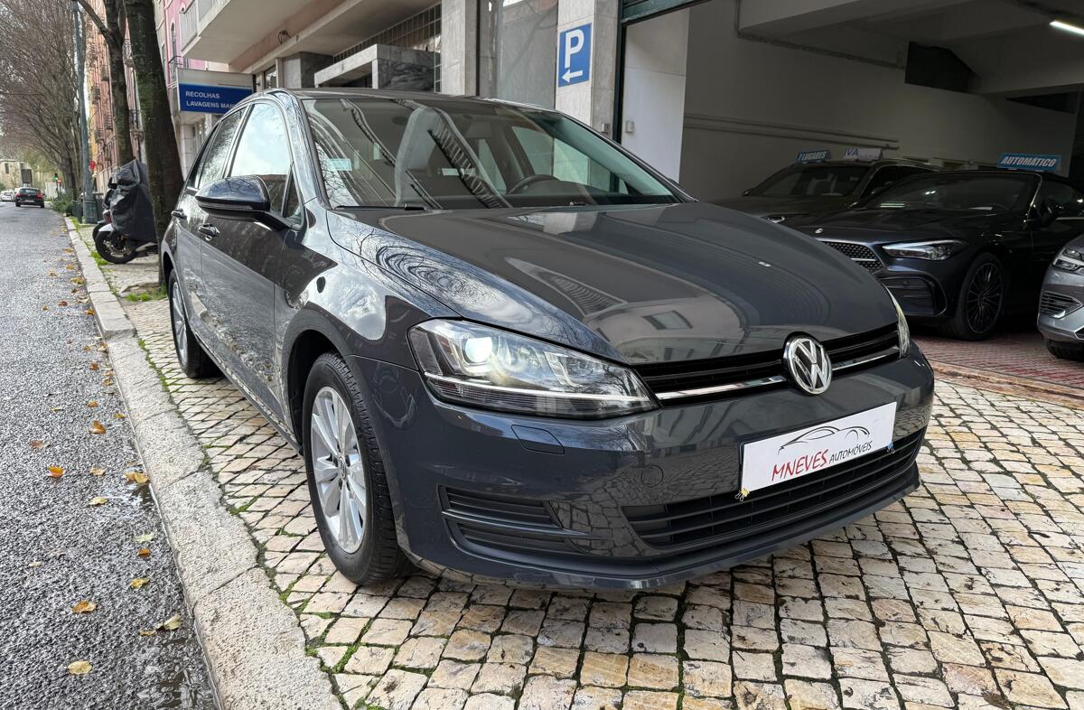 VOLKSWAGEN Golf 1.6 TDi BlueMotion Confortline