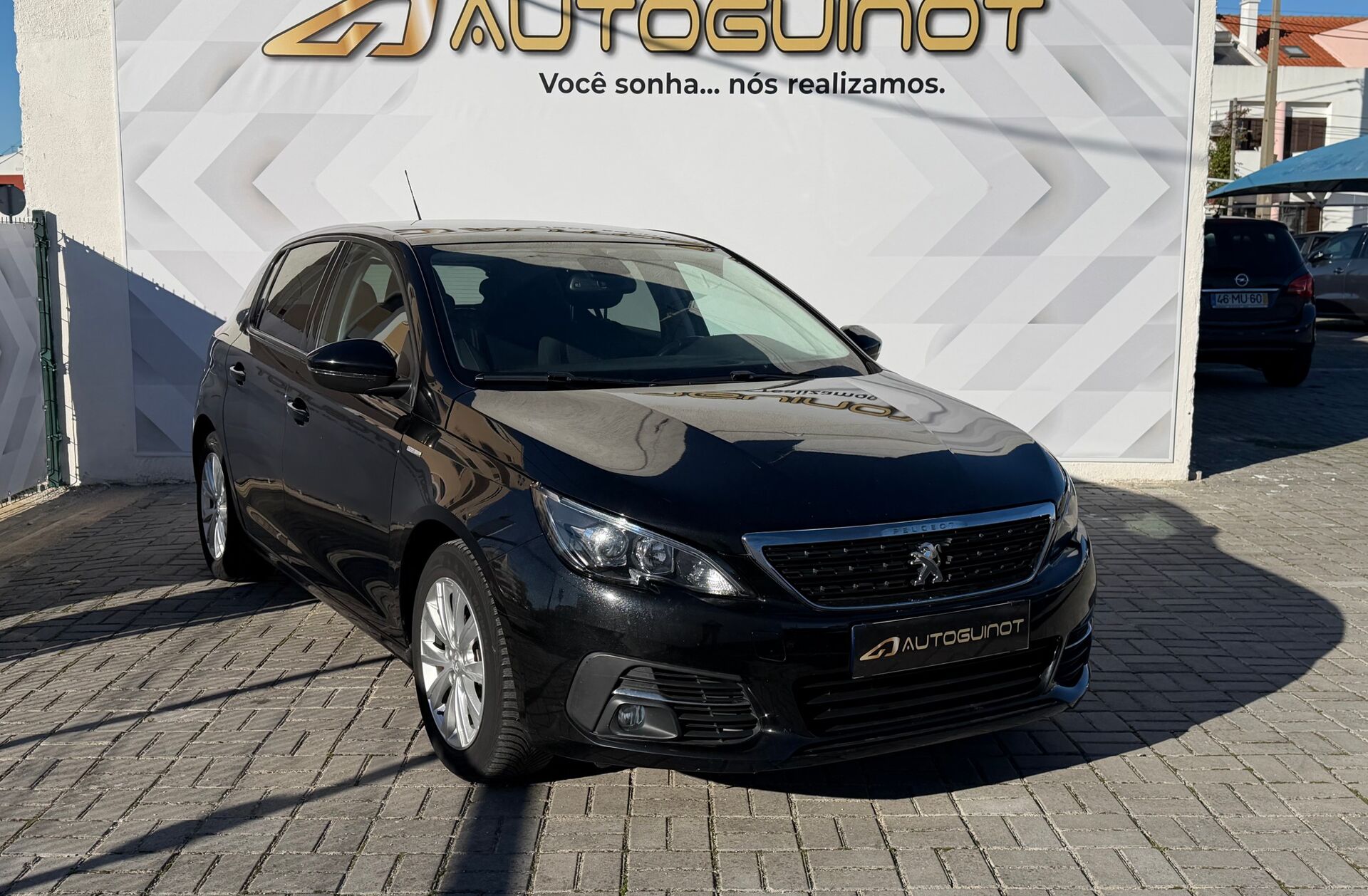 PEUGEOT 308 1.2 PureTech Allure