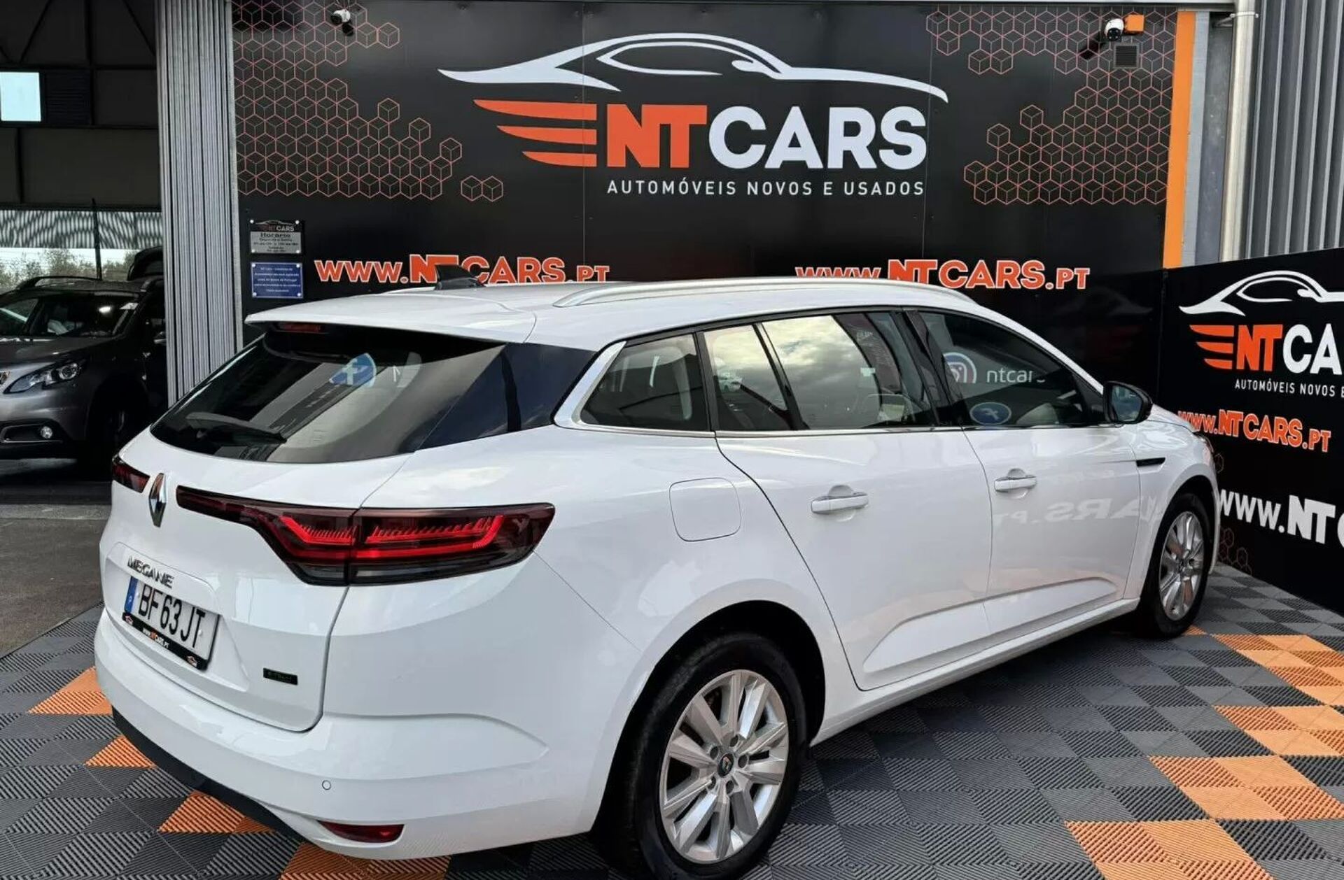 RENAULT Mégane 1.6 E-Tech Plug-In Hybrid Equilibre