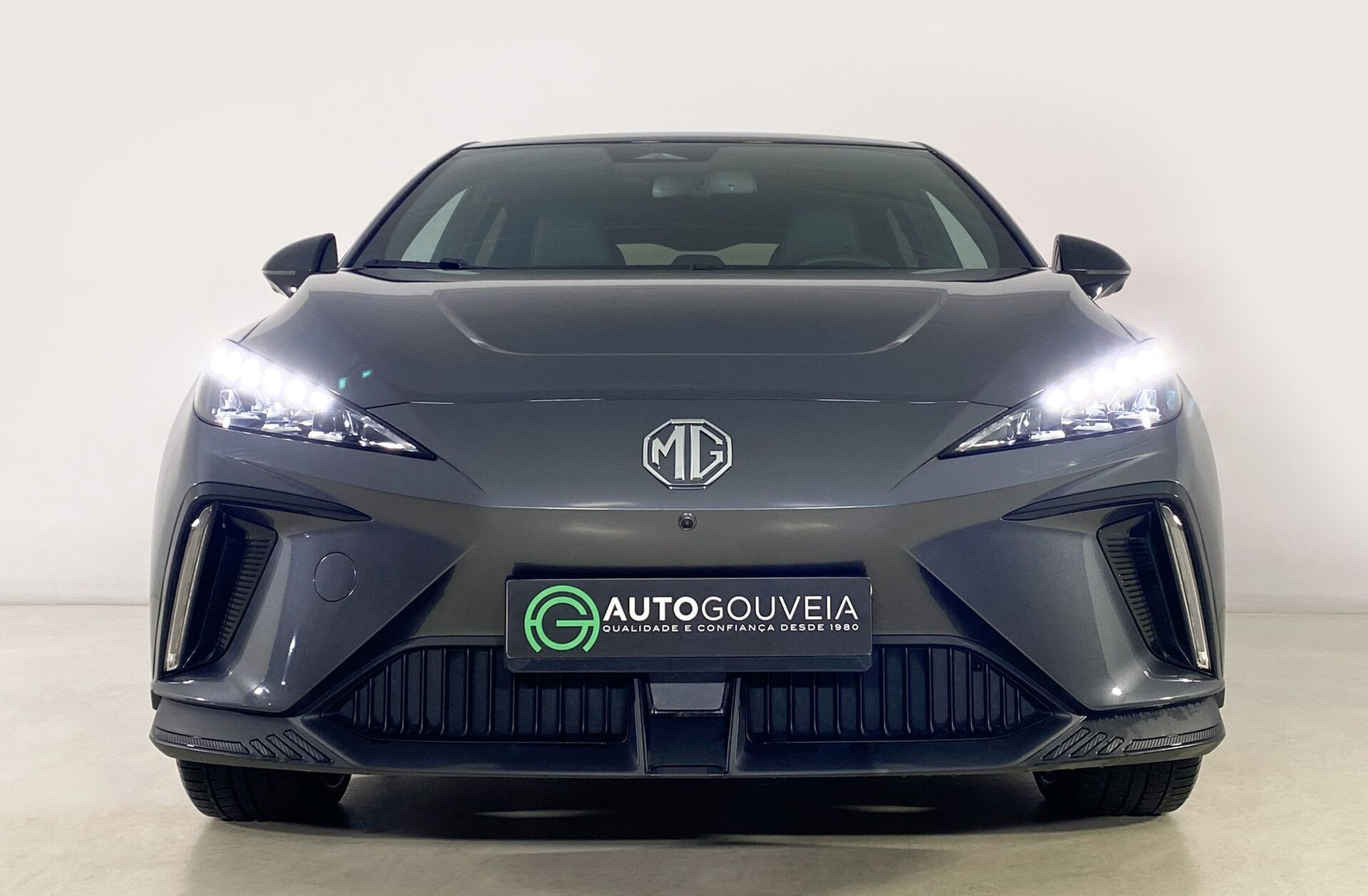 MG MG4 77 kWh Extended Range Luxury