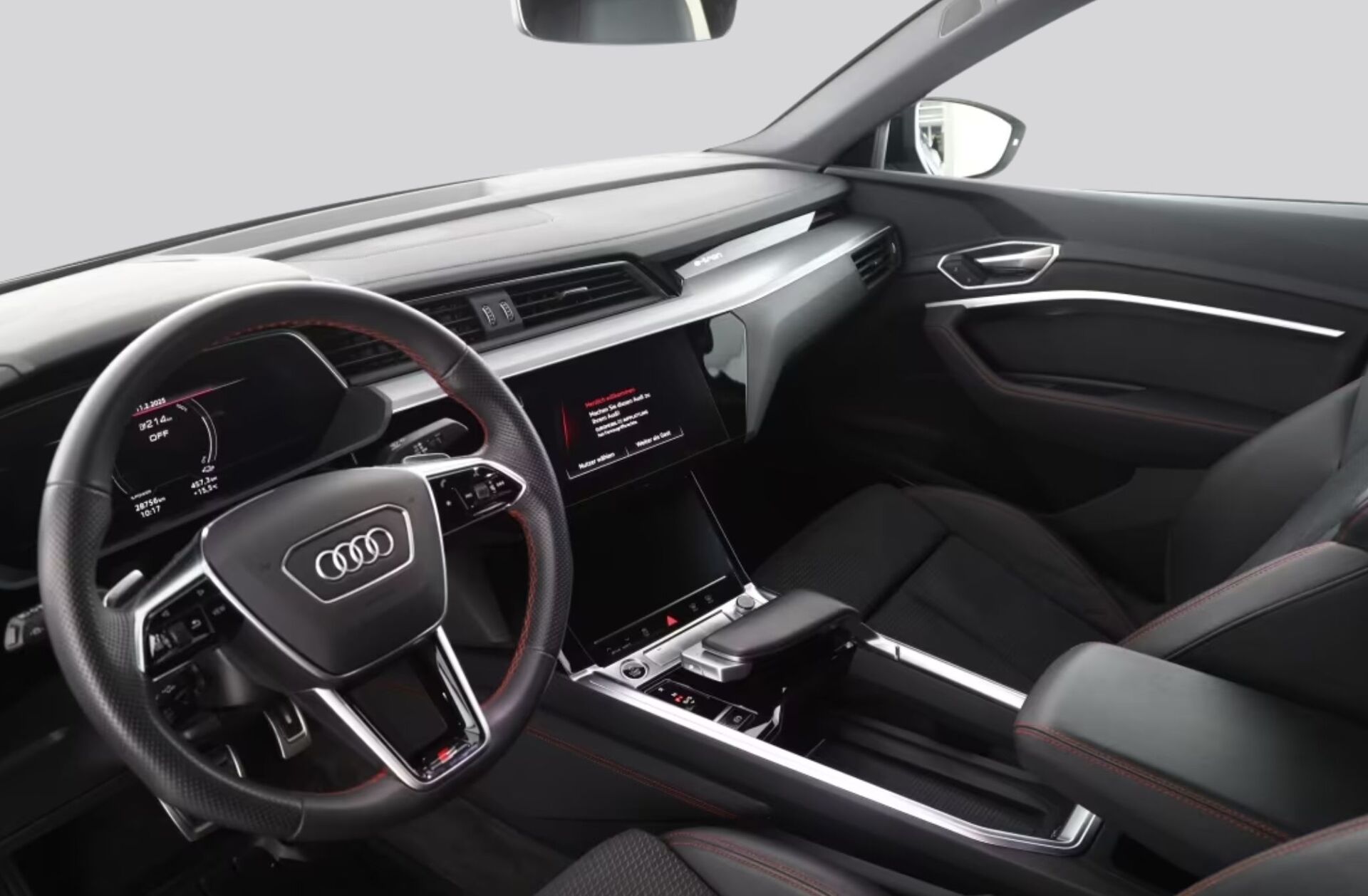 AUDI Q8 50 quattro S line