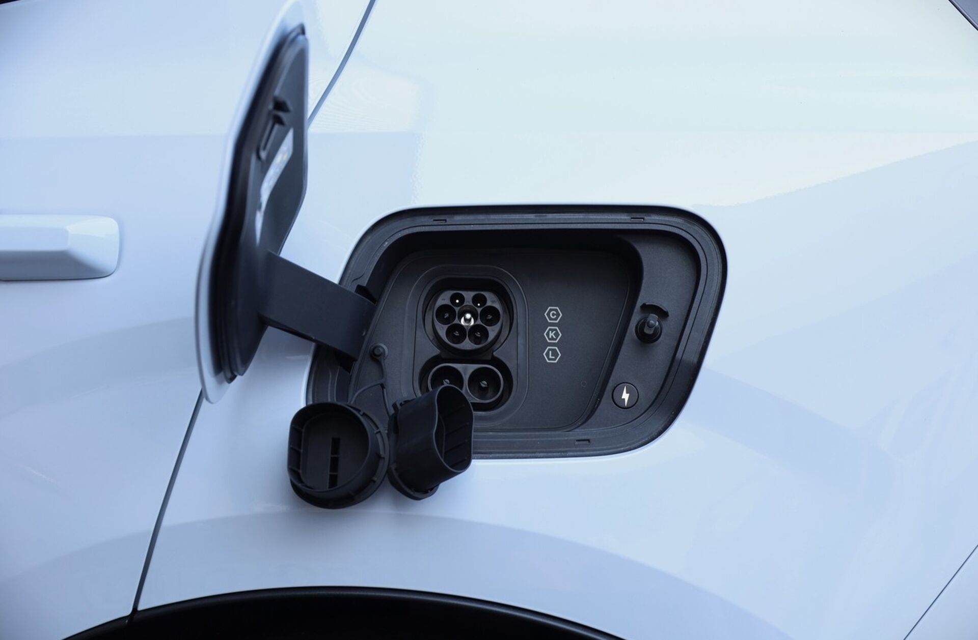 VOLVO EX30 69 kWh Single Motor Extended Range Plus