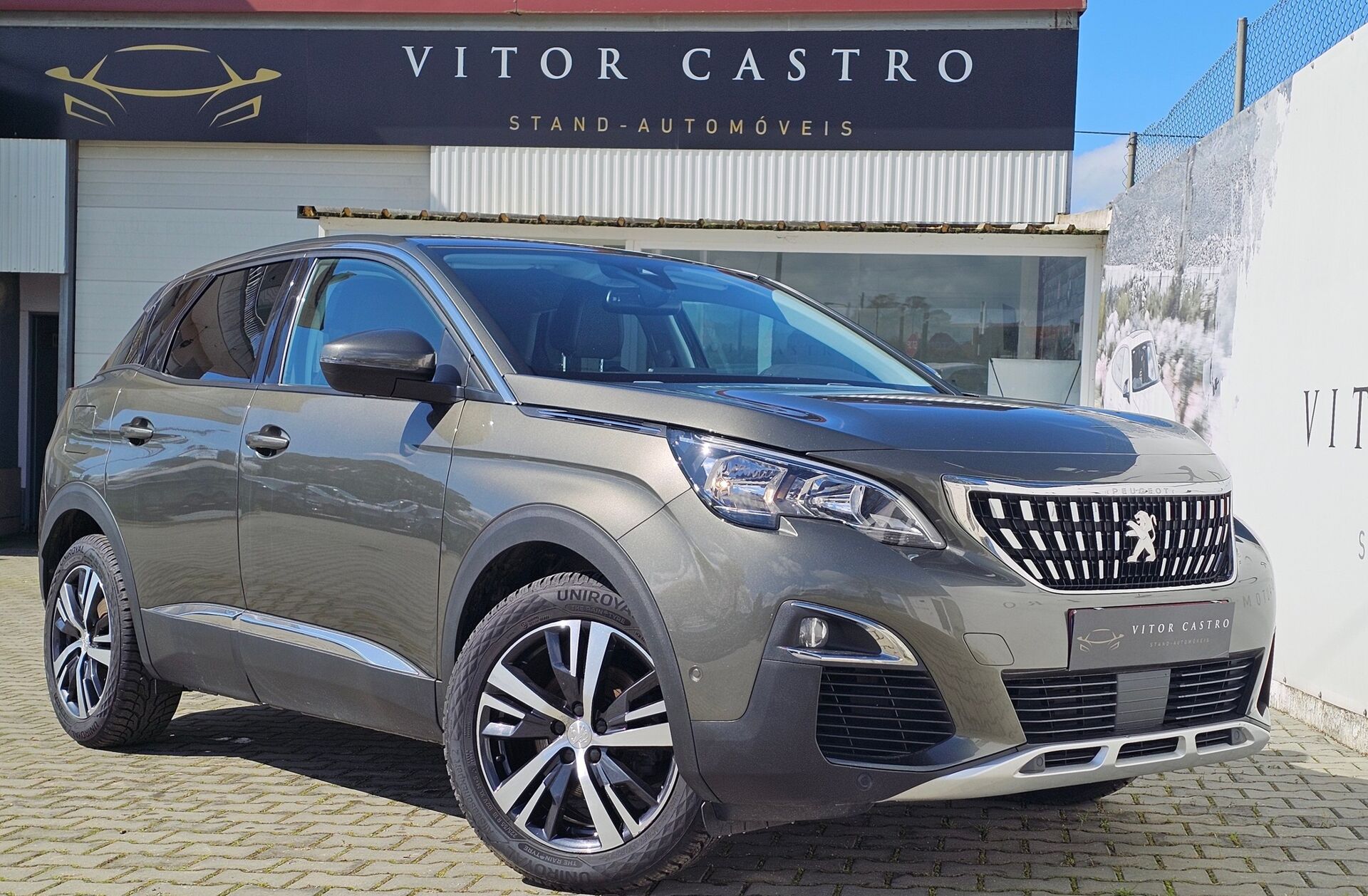 PEUGEOT 3008 1.5 BlueHDi Allure