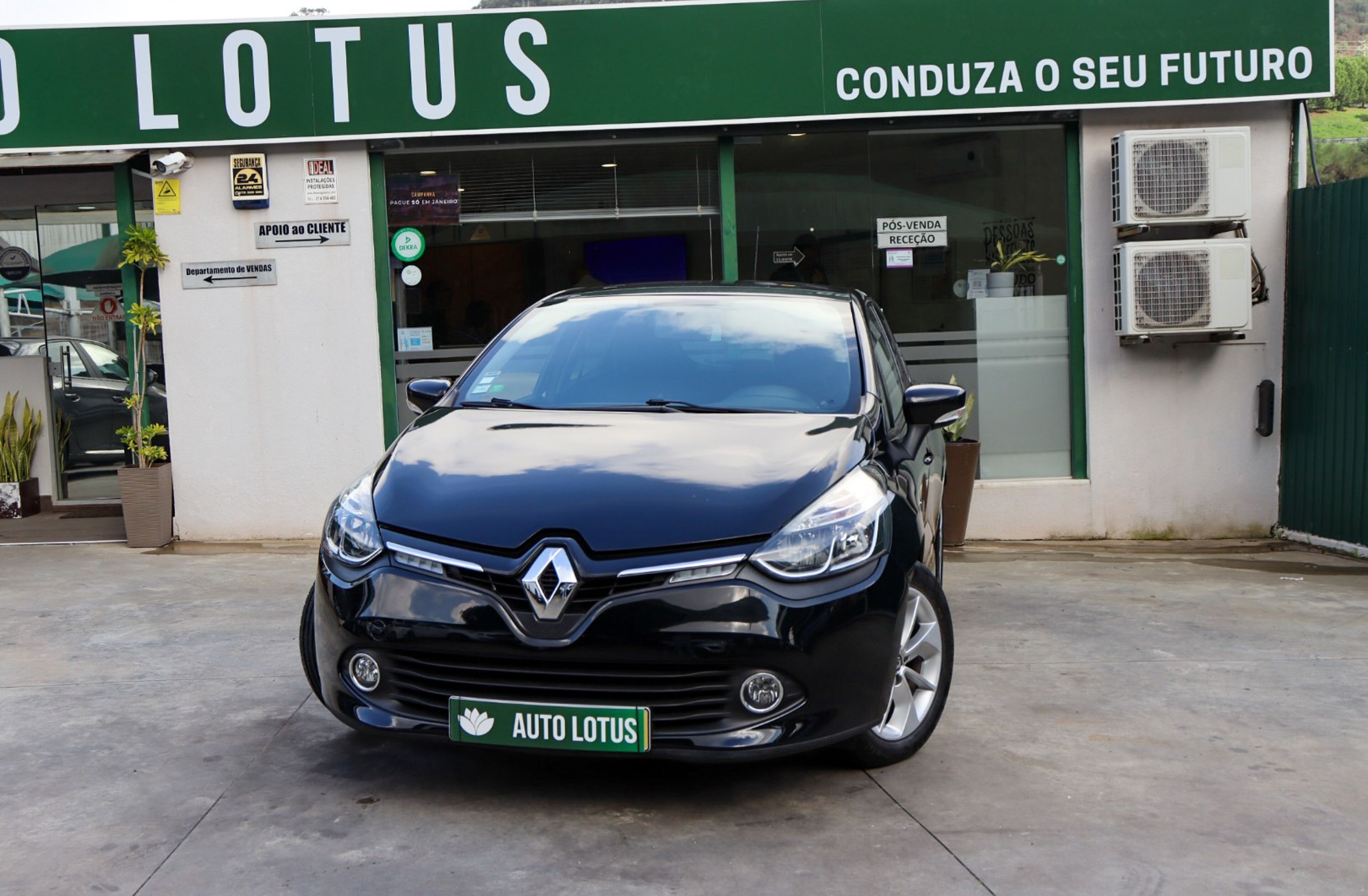 RENAULT Clio 0.9 TCe Limited Bi-Fuel