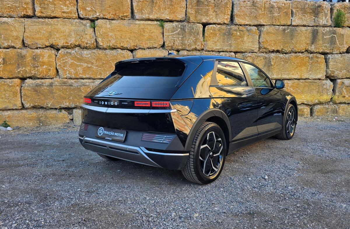 HYUNDAI Ioniq 5 77 kWh Premium