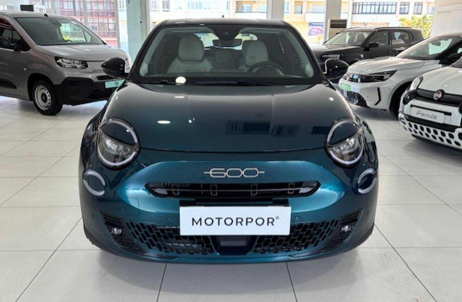 FIAT 600 1.2 Hybrid