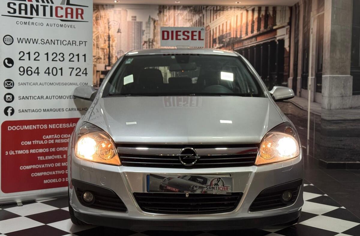 OPEL Astra H Astra Car. 1.9 CDTi Cosmo Auto