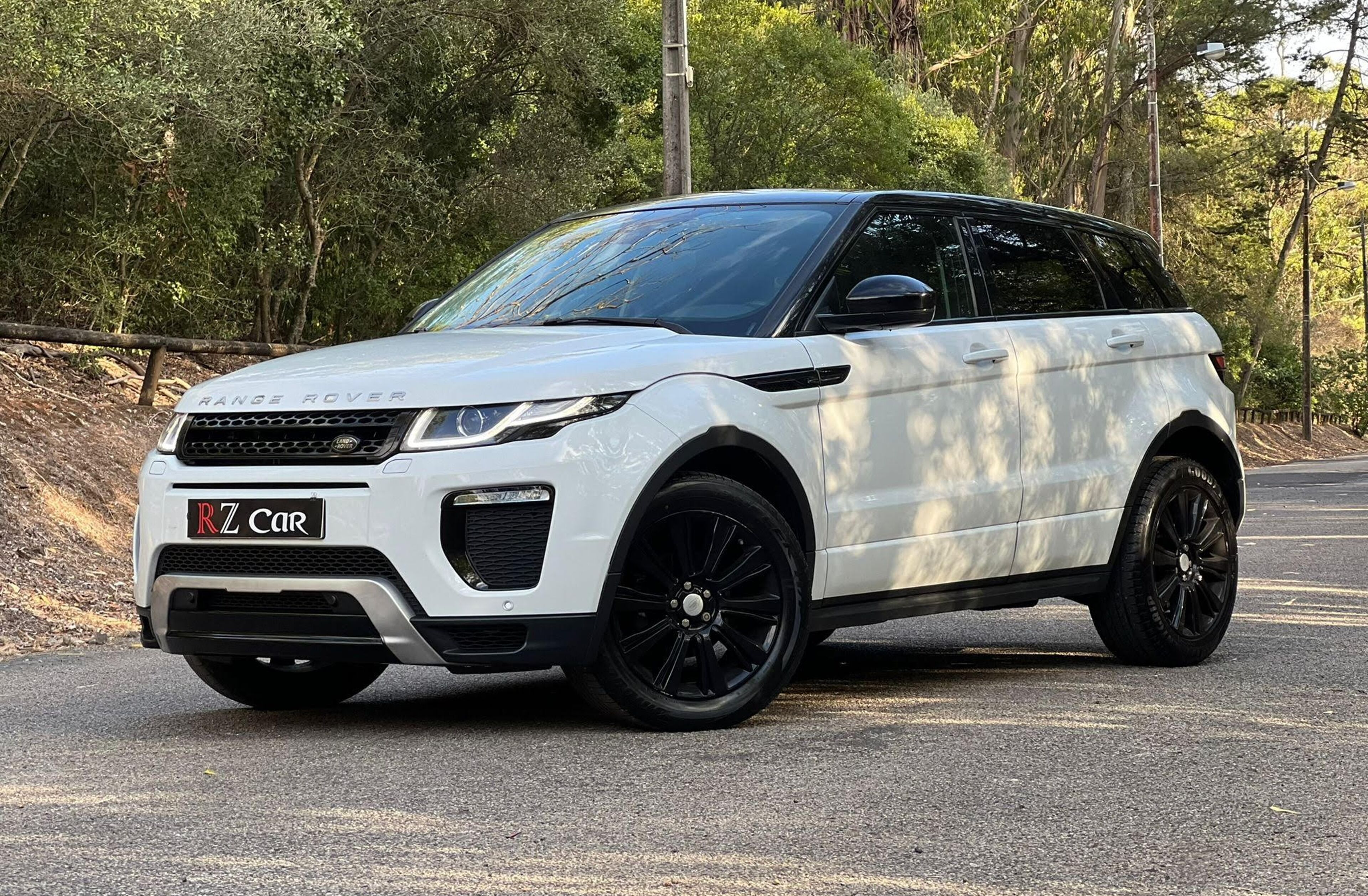 LAND ROVER Range Rover 2.0 eD4 SE Dynamic